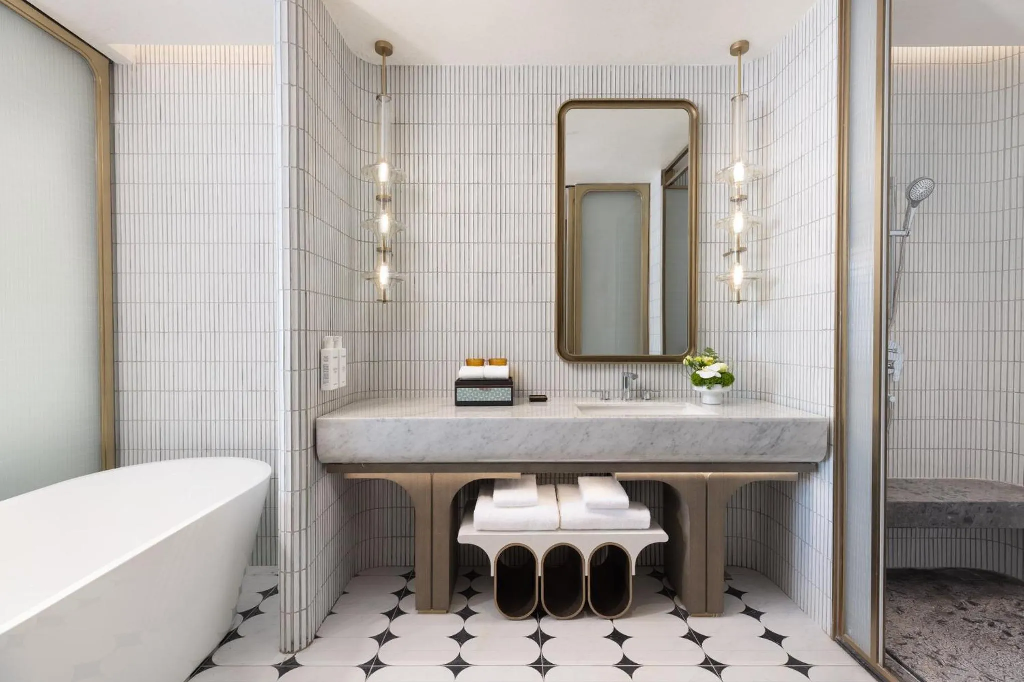 Photo of the whole room in Vignette Collection TFT Chongqing by IHG