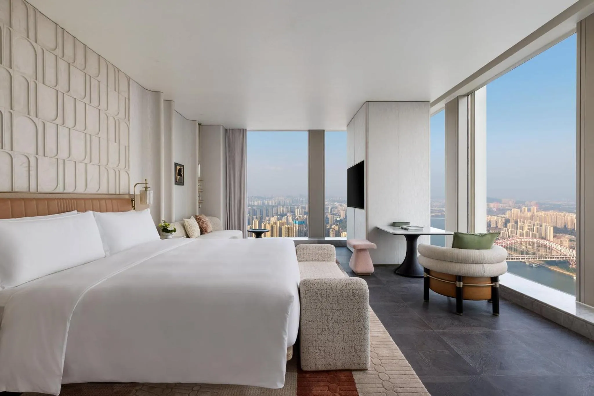 Photo of the whole room, Bed in Vignette Collection TFT Chongqing by IHG