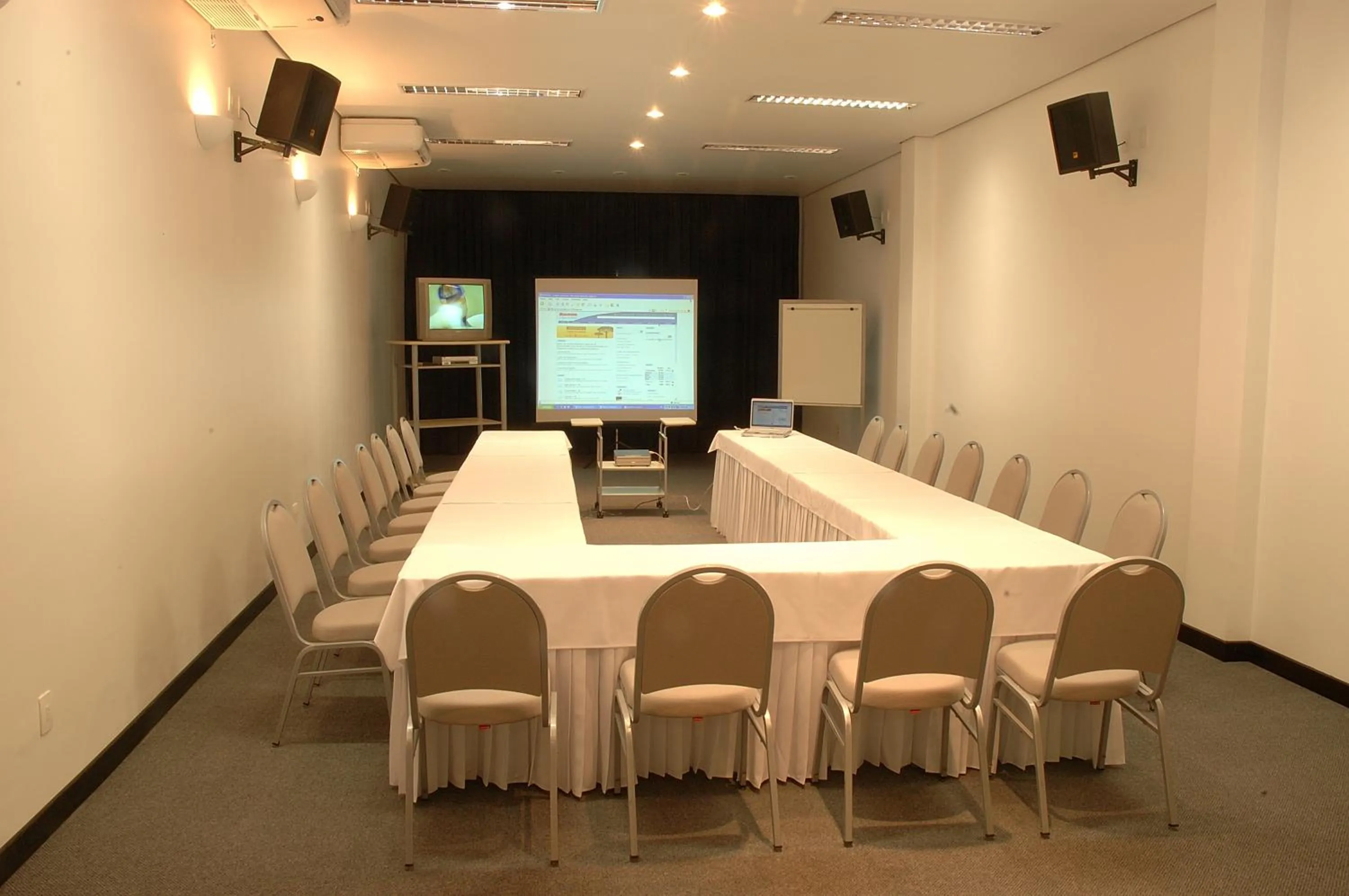 Business facilities in Hotel Dom Henrique
