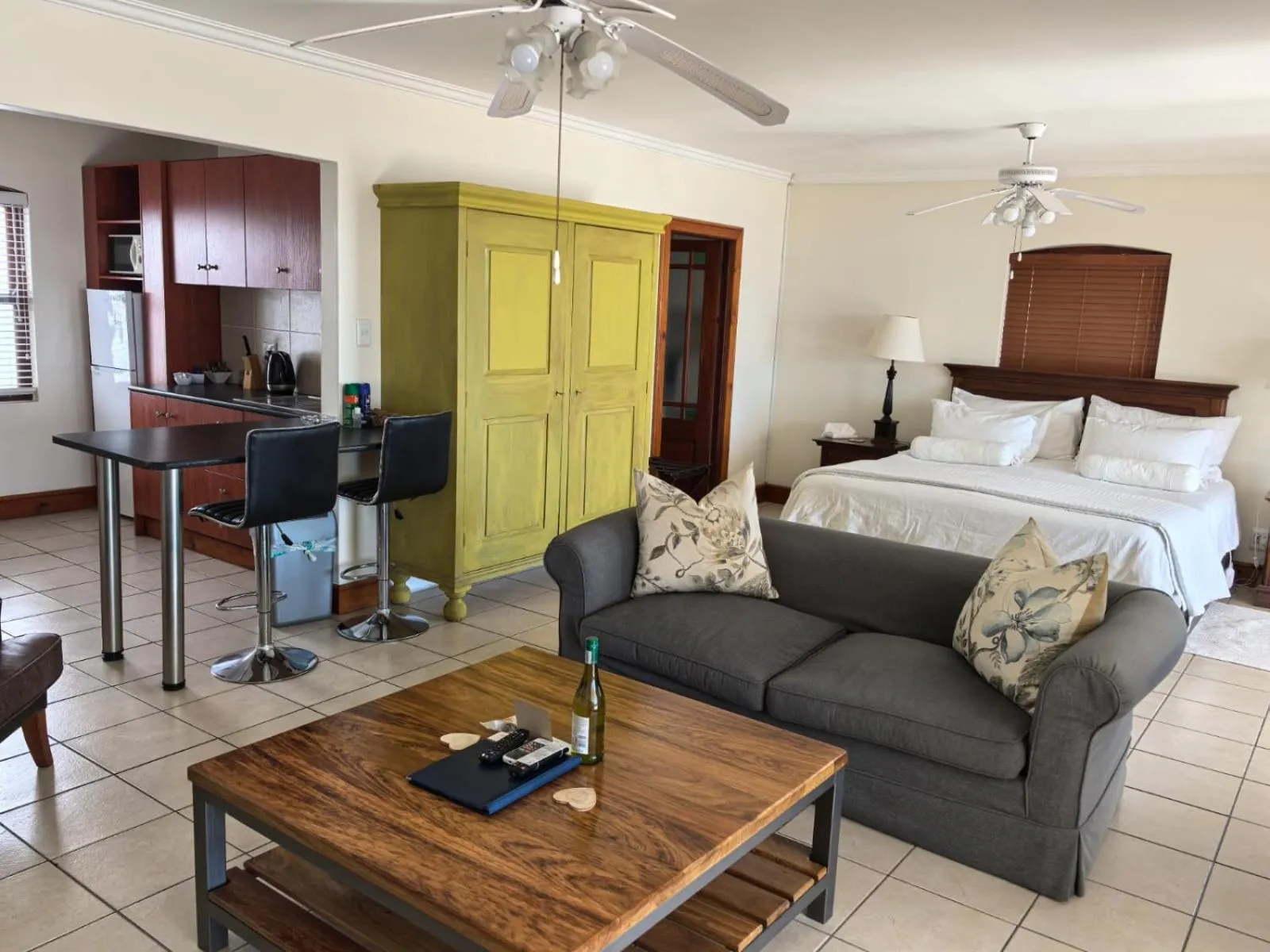 Bed in Berg en Zee Guesthouse