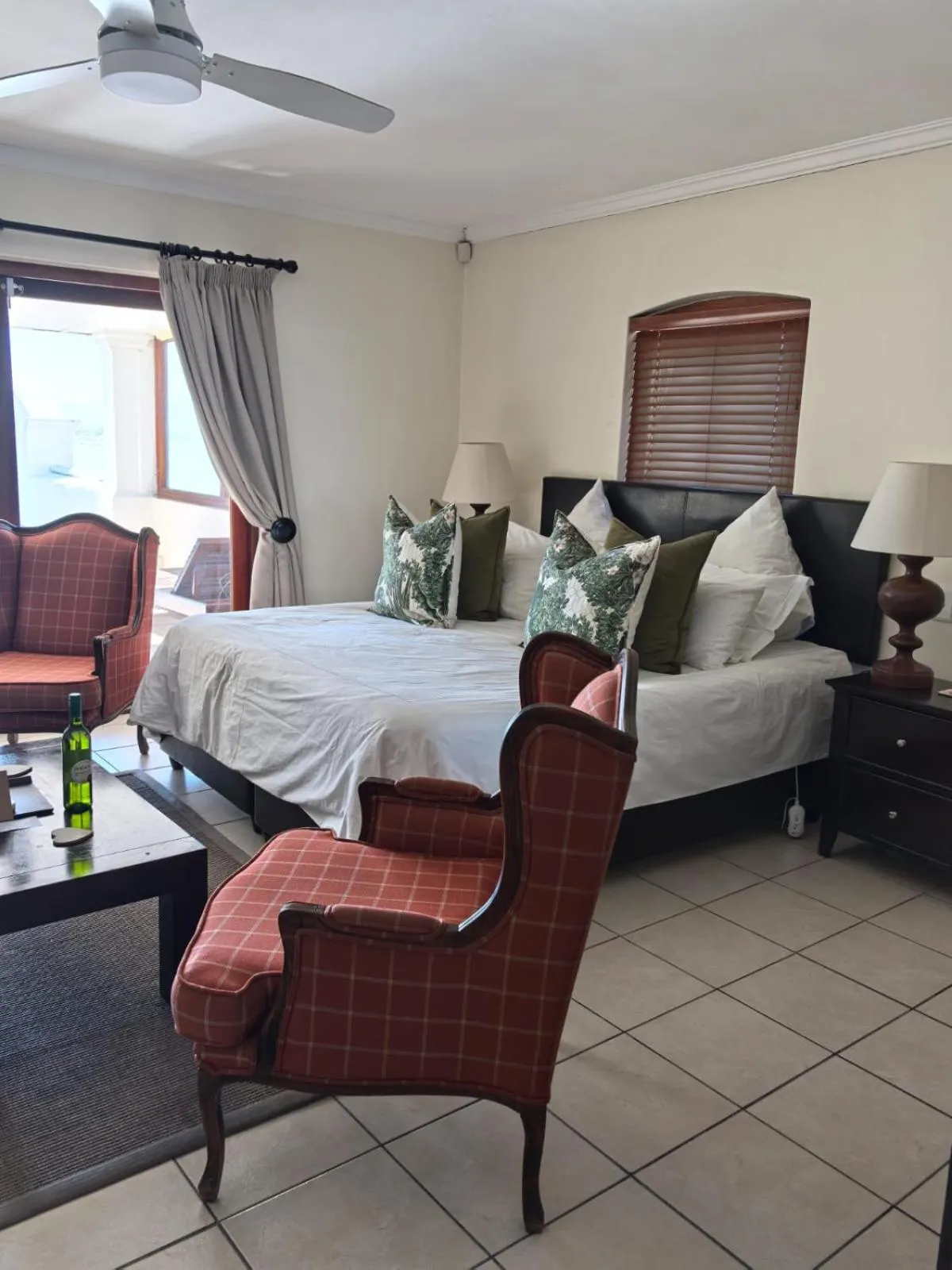 Bed in Berg en Zee Guesthouse