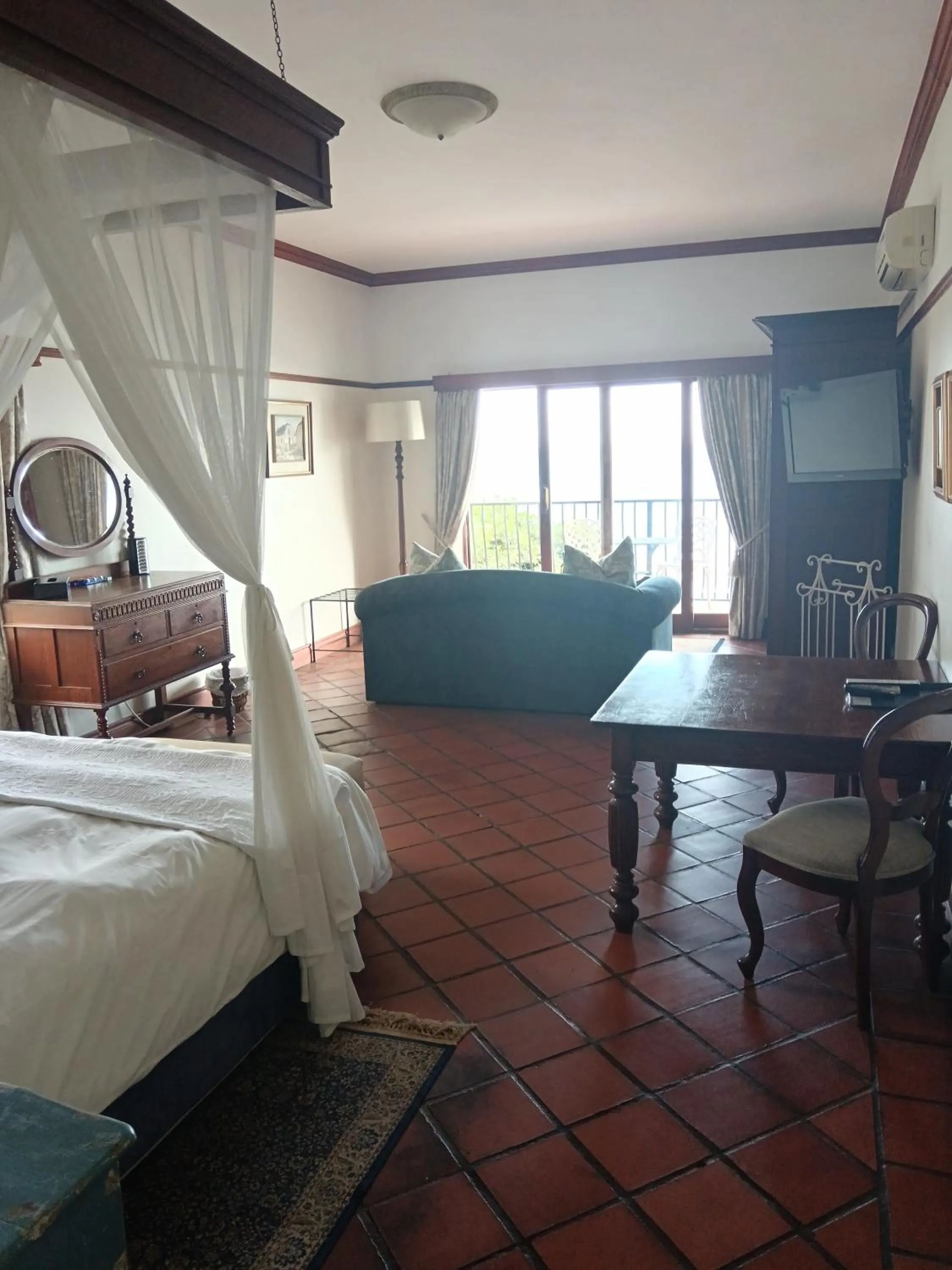 Bed in Berg en Zee Guesthouse