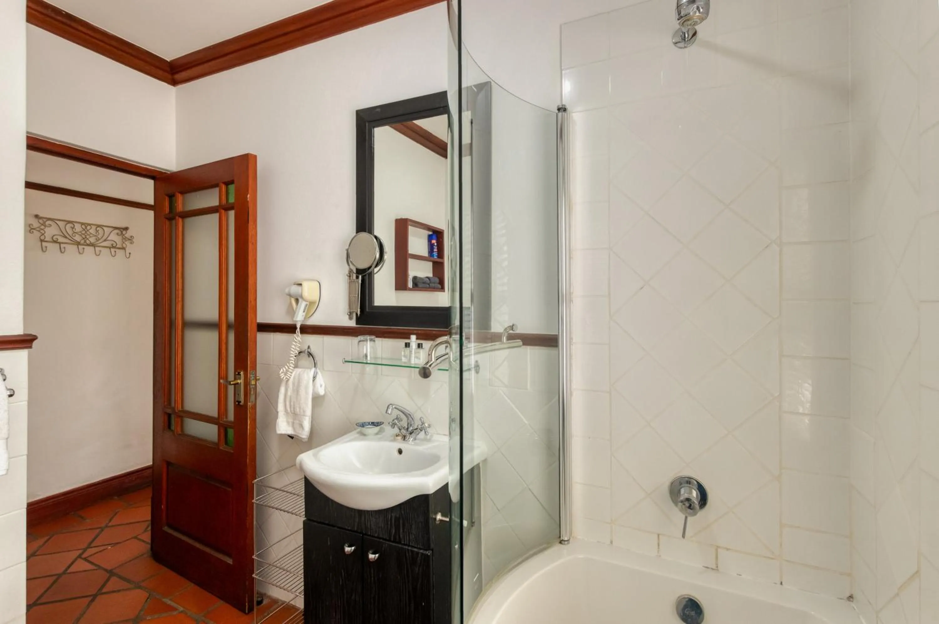 Bathroom in Berg en Zee Guesthouse