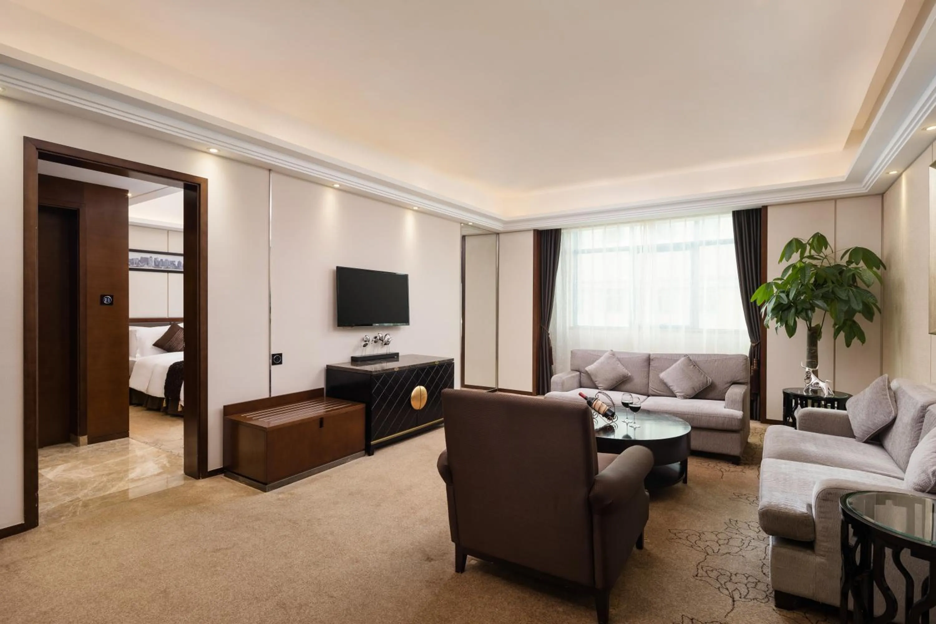 Living room in Maoming International Hotel