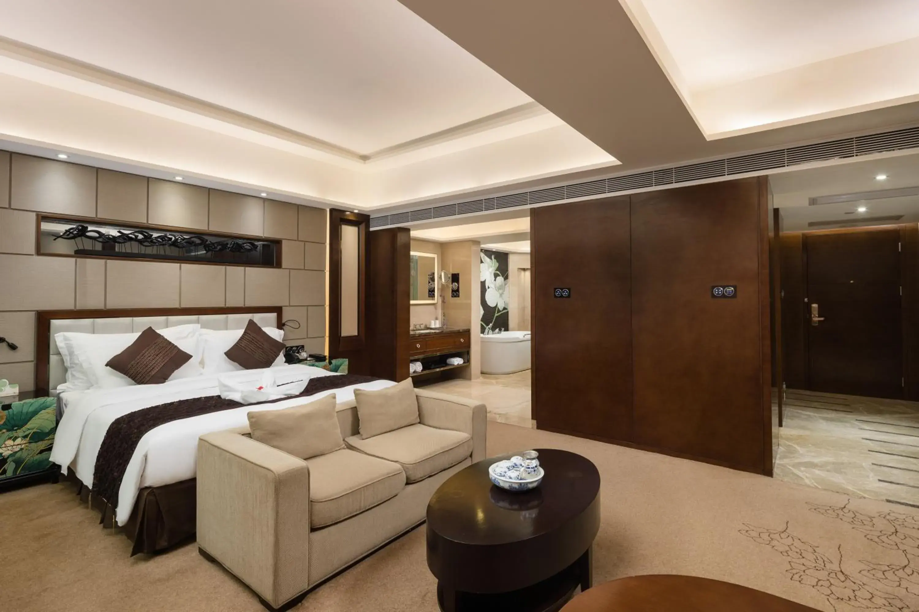 Business Queen Room in Maoming International Hotel Business Queen Room in Maoming International Hotel