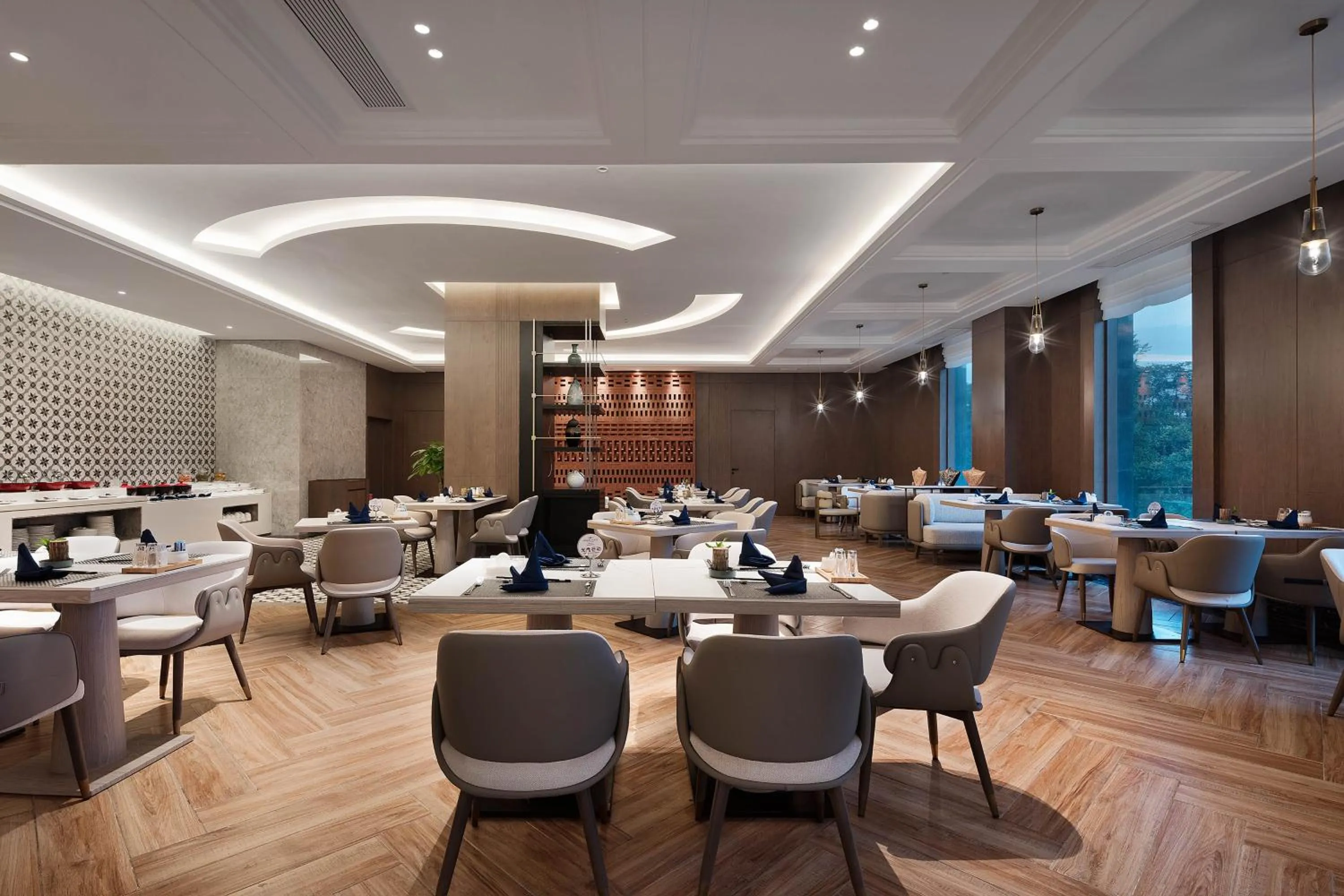 Restaurant/places to eat in Crowne Plaza Dujiangyan by IHG