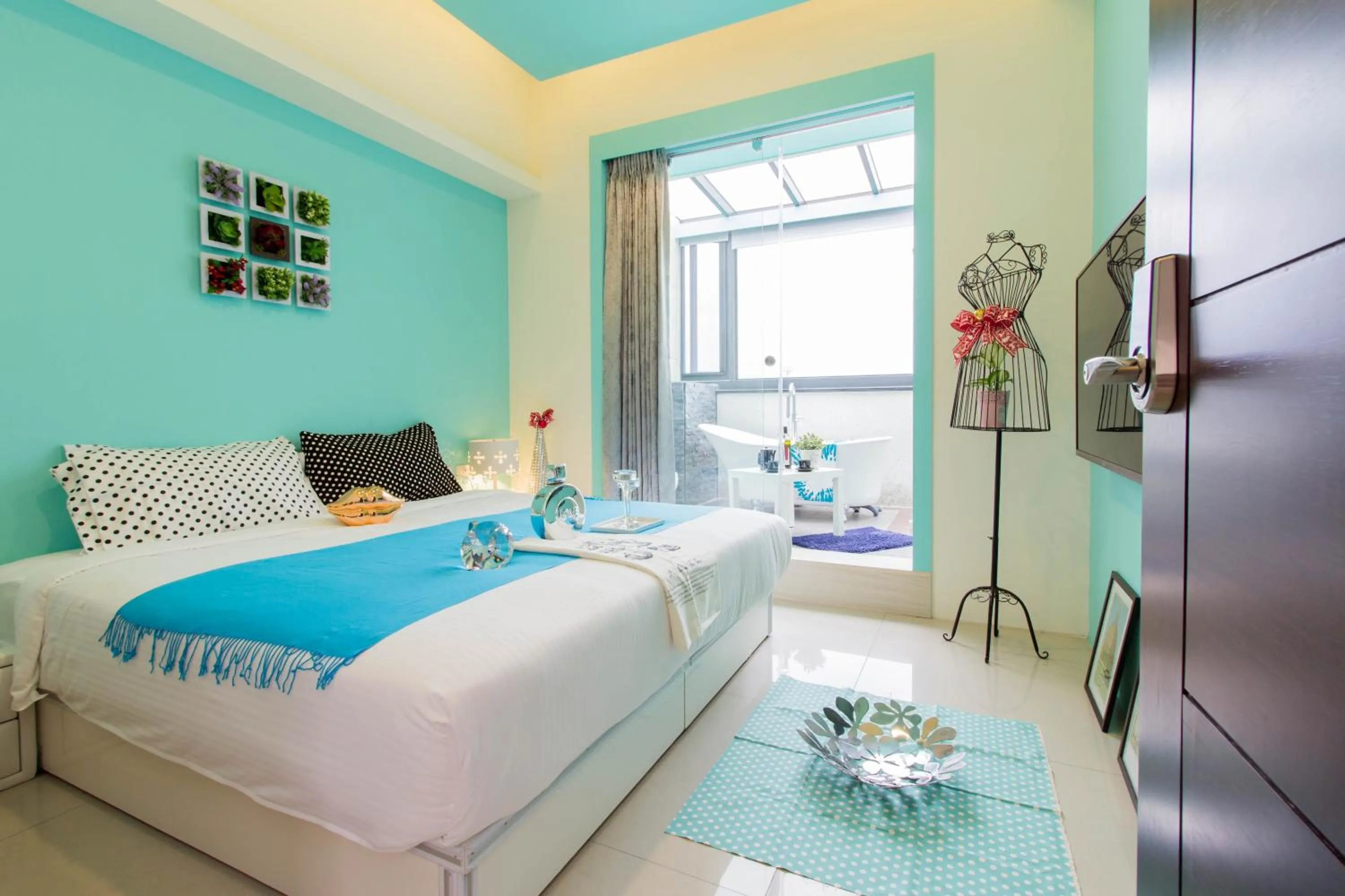 Photo of the whole room, Bed in 宜蘭I Do主題電梯民宿