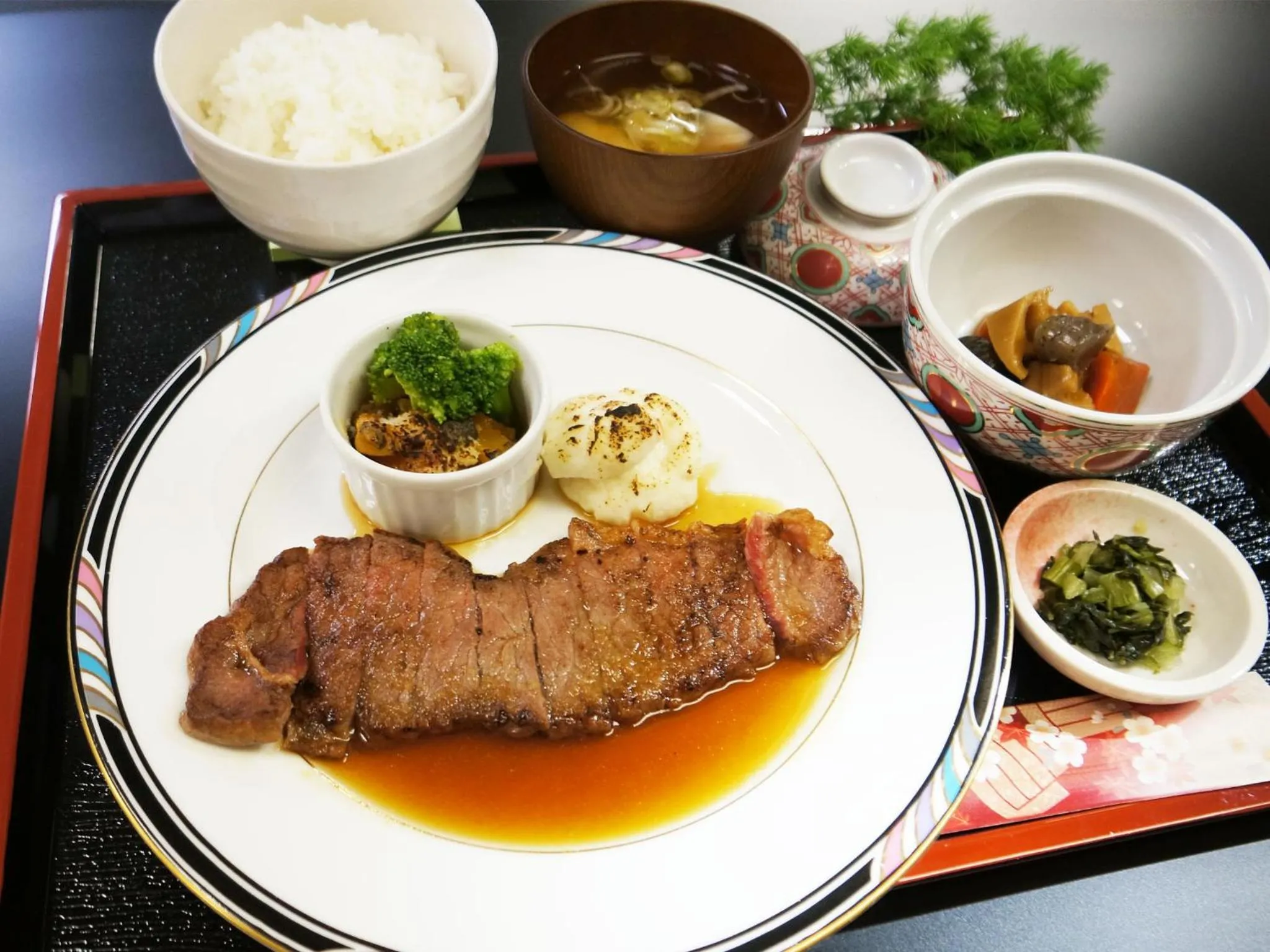 Restaurant/places to eat in Hotel Areaone Hiroshima Wing