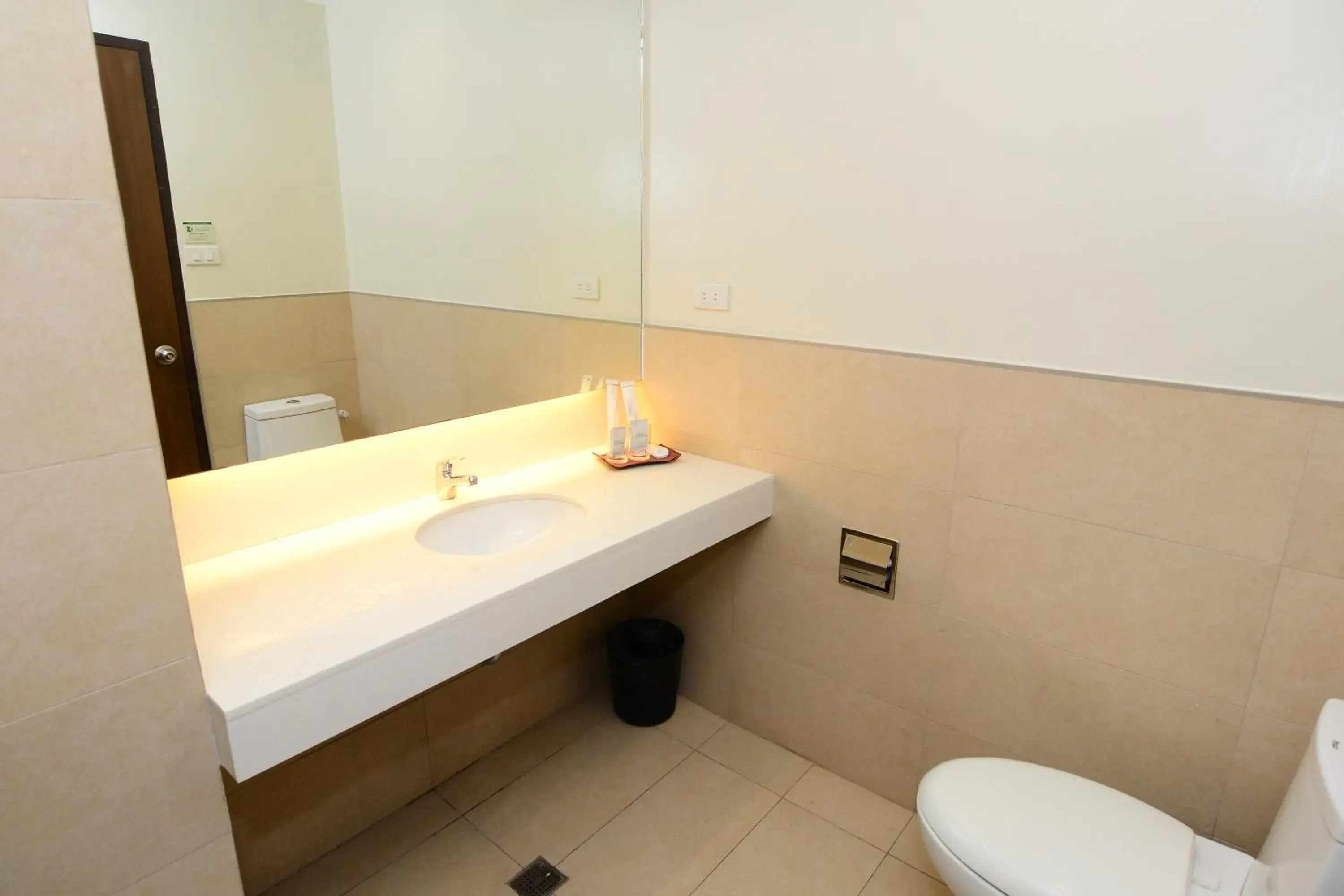 Superior Double Room - Non-Smoking in Ever O Business Hotel Superior Double Room - Non-Smoking in Ever O Business Hotel