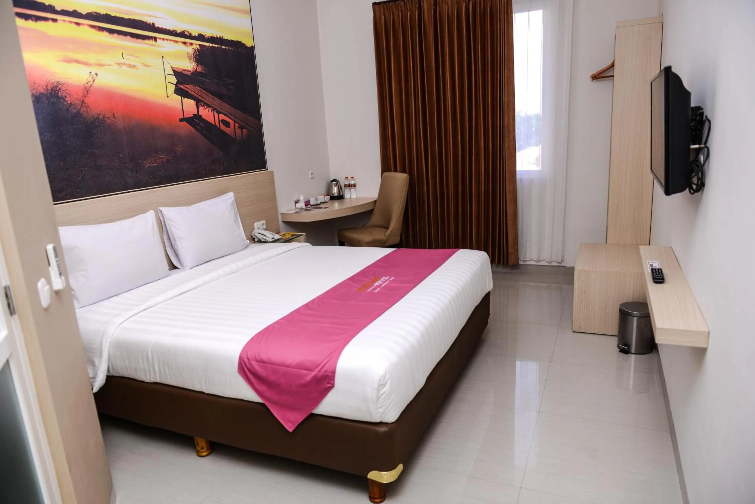 Bedroom, Bed in Midtown Xpress Sampit - Kalimantan Tengah