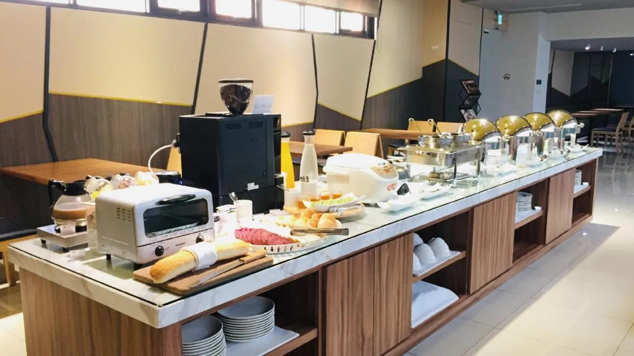 Restaurant/places to eat in All-Ur Boutique Motel - Tai Tung Branch