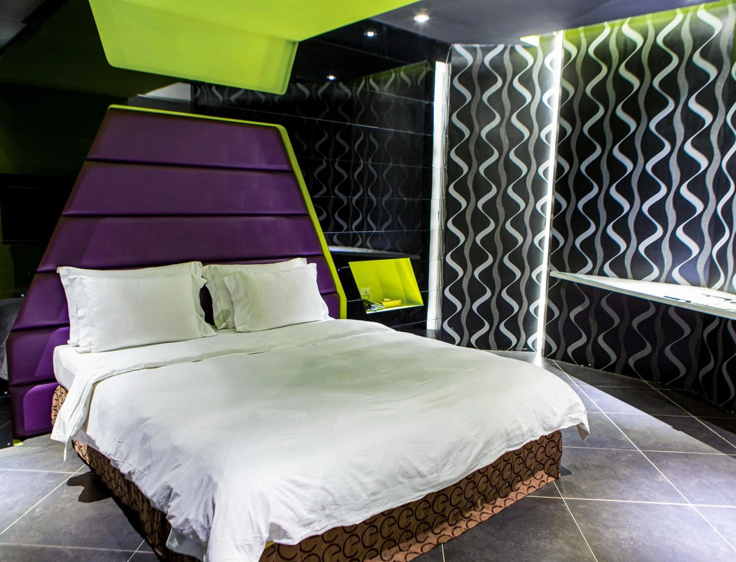 Bed in All-Ur Boutique Motel - Tai Tung Branch