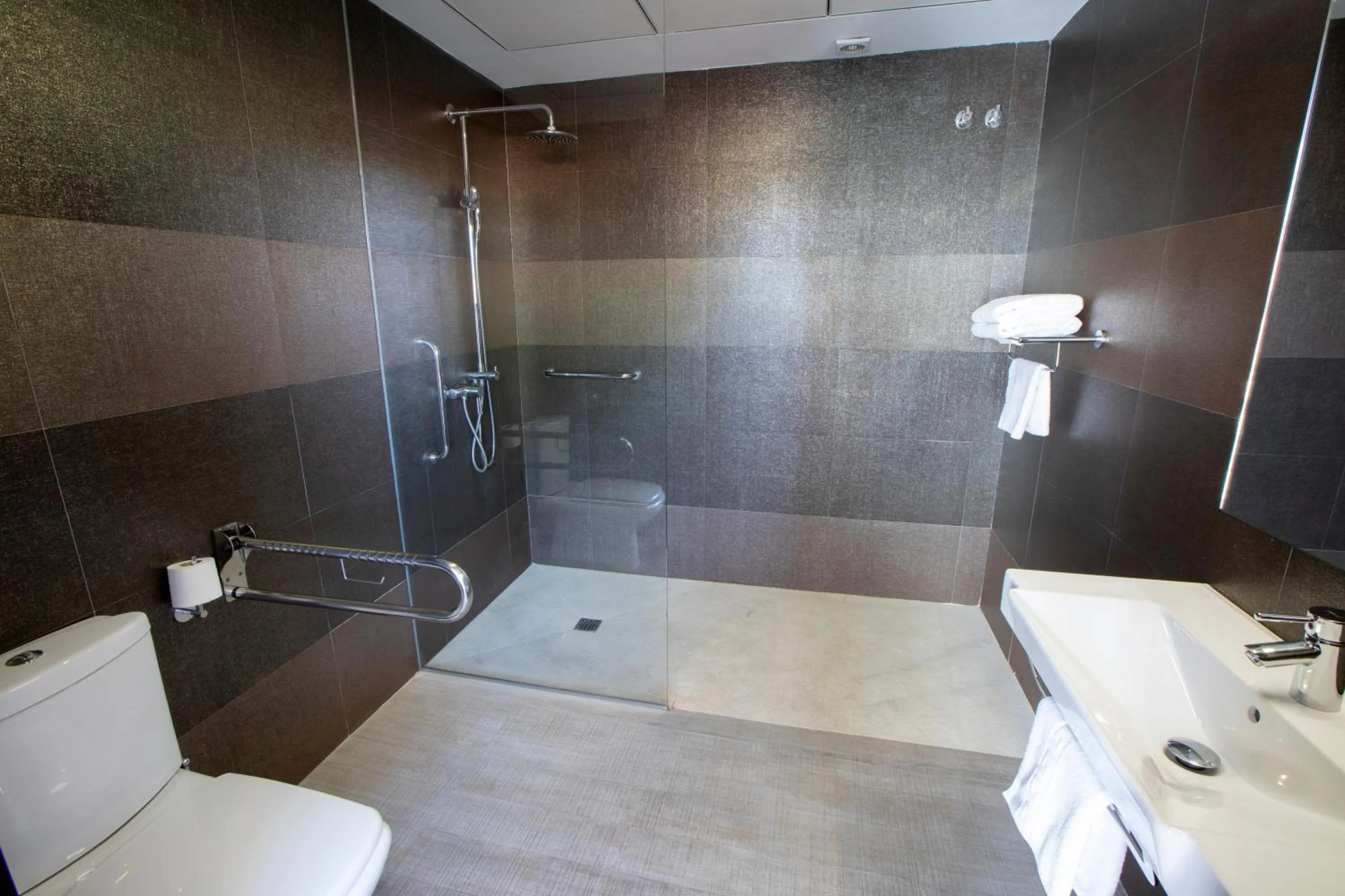 Bathroom in Hotel Rural Las Monteras