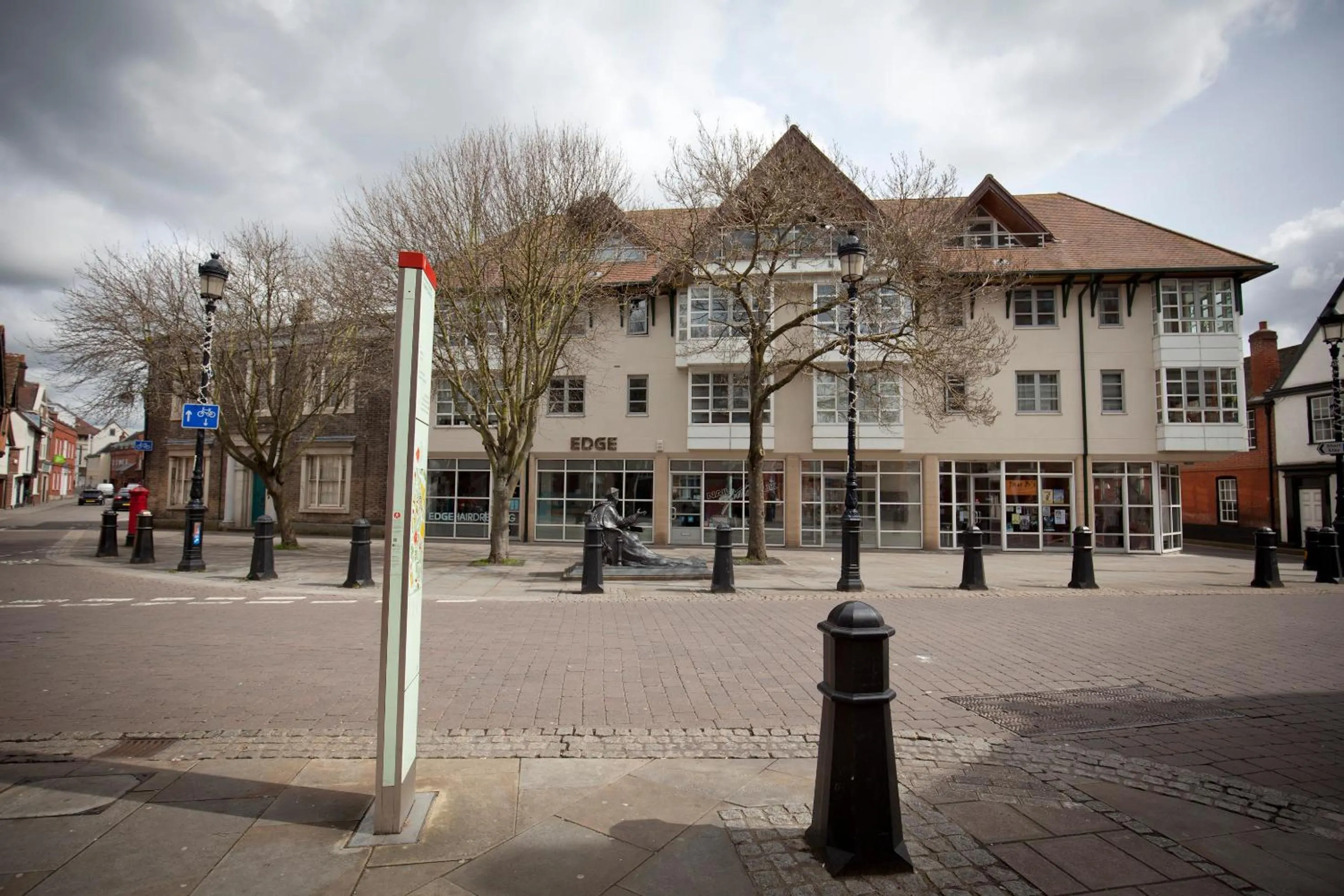 Facade/entrance in Toothbrush Apartments - Central Ipswich St Peters St