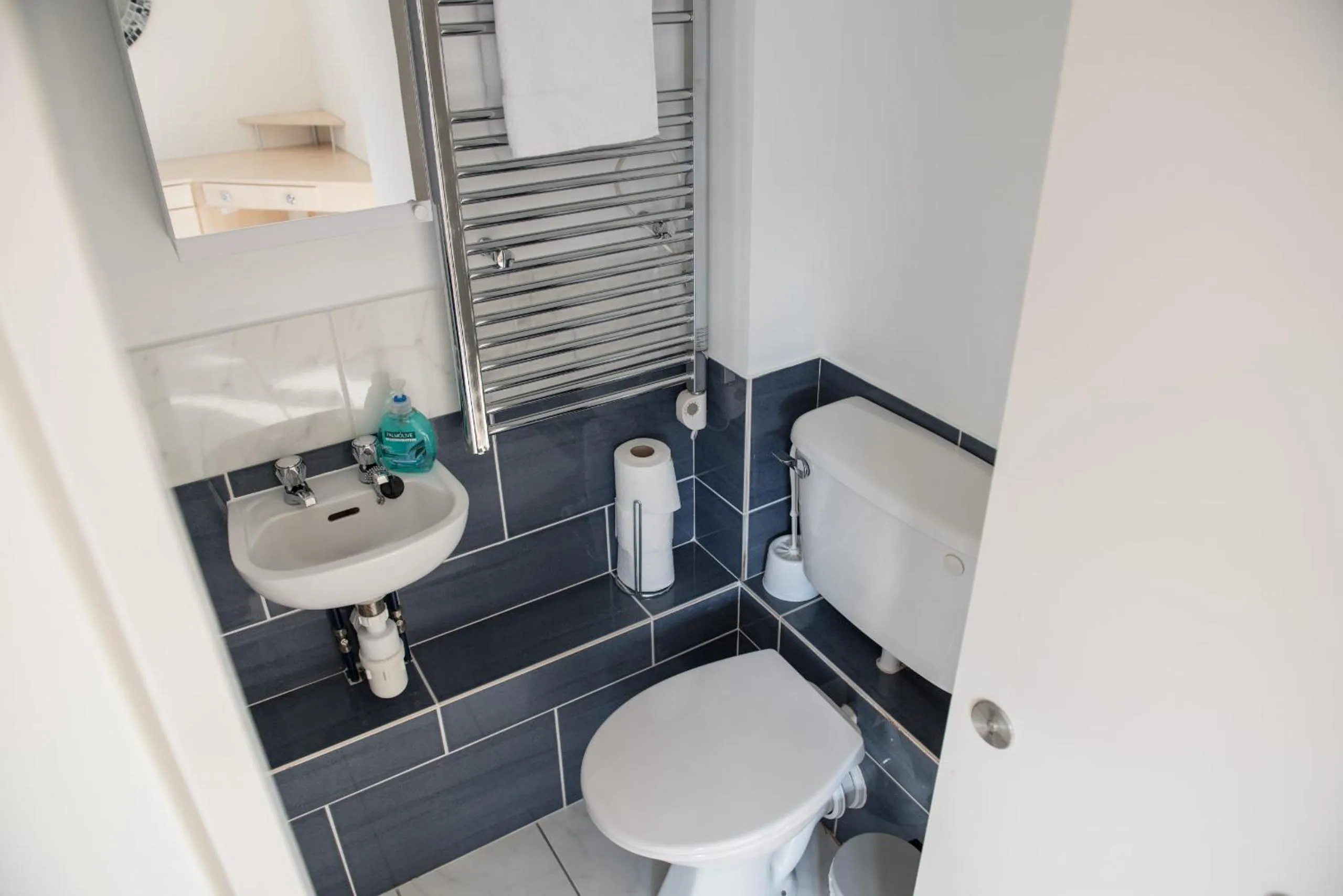 Bathroom in Toothbrush Apartments - Central Ipswich St Peters St