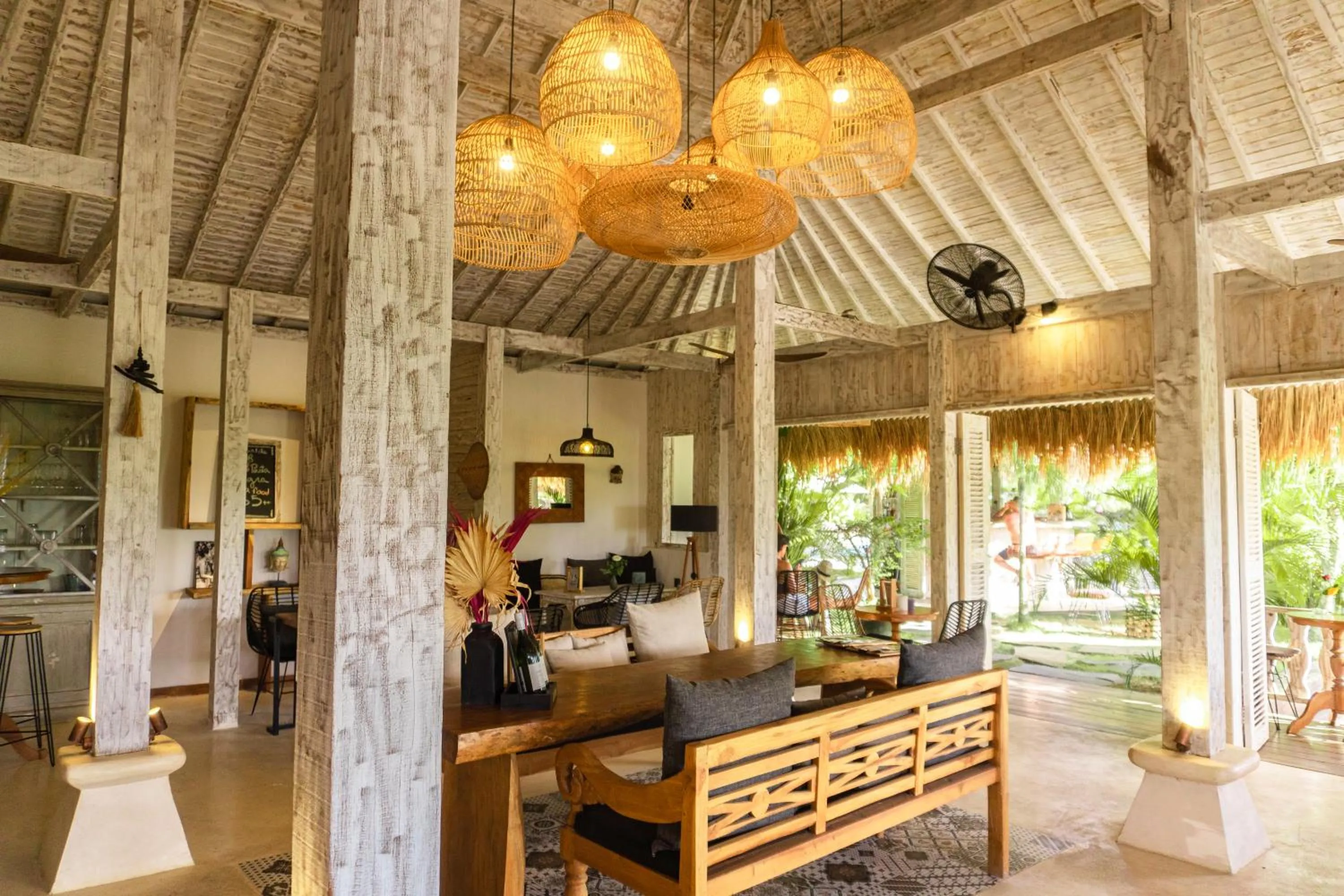 Restaurant/places to eat in Le Yanandra Bali Resort