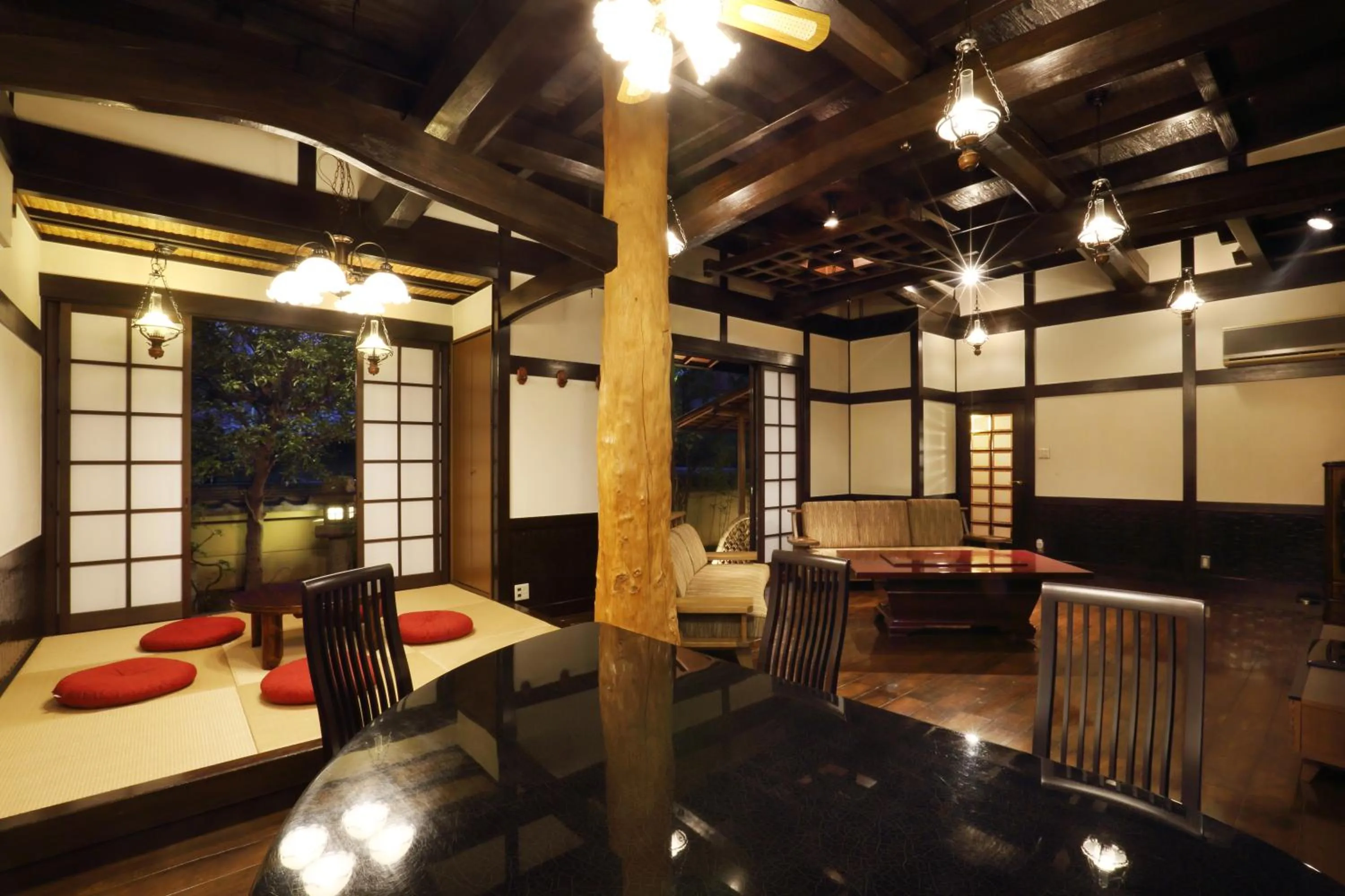 Living room in Kyo-machiya Stay WAKA Fushimiinari