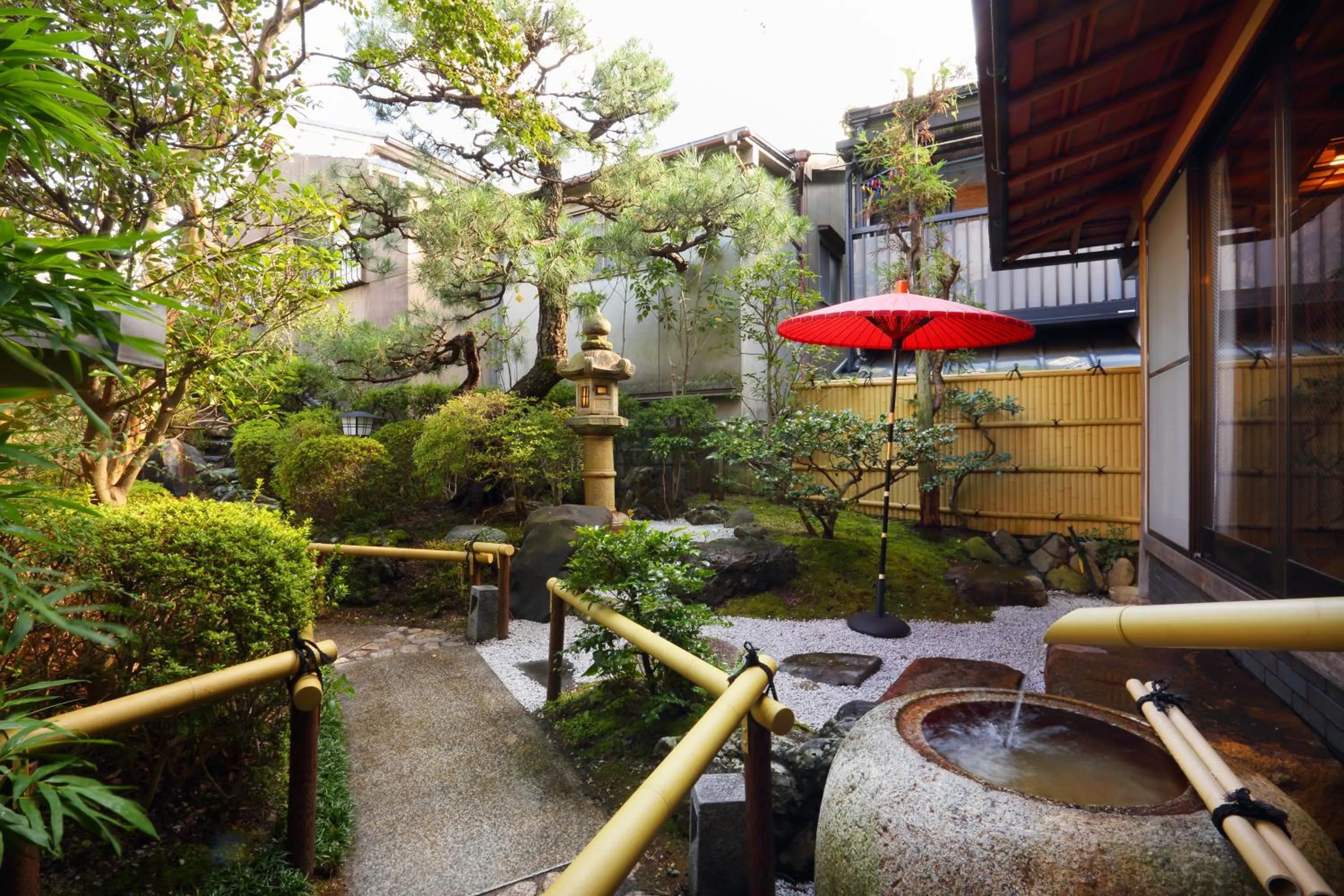 Garden in Kyo-machiya Stay WAKA Fushimiinari