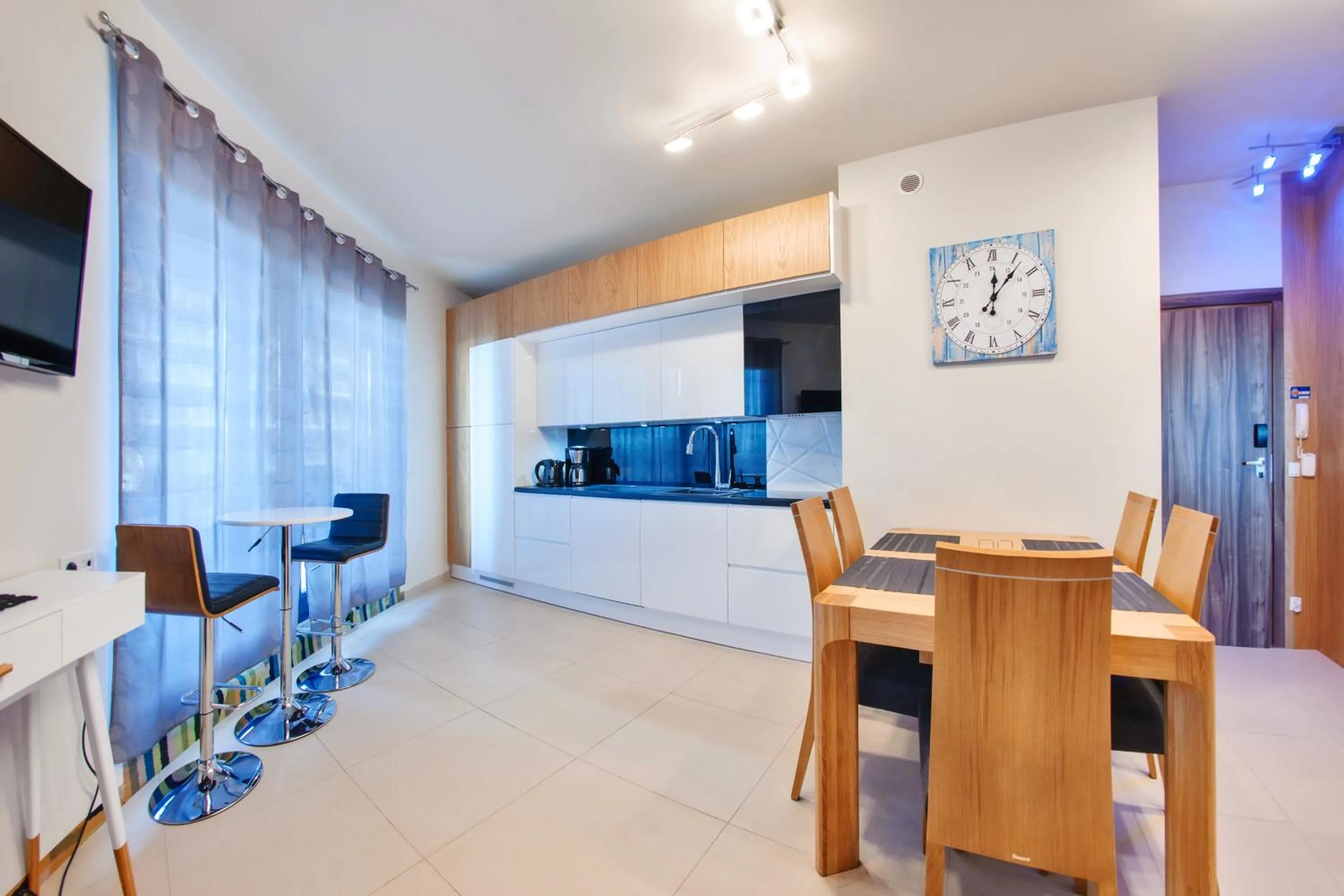 Kitchen or kitchenette in Baltic Park Molo, Sun & Snow