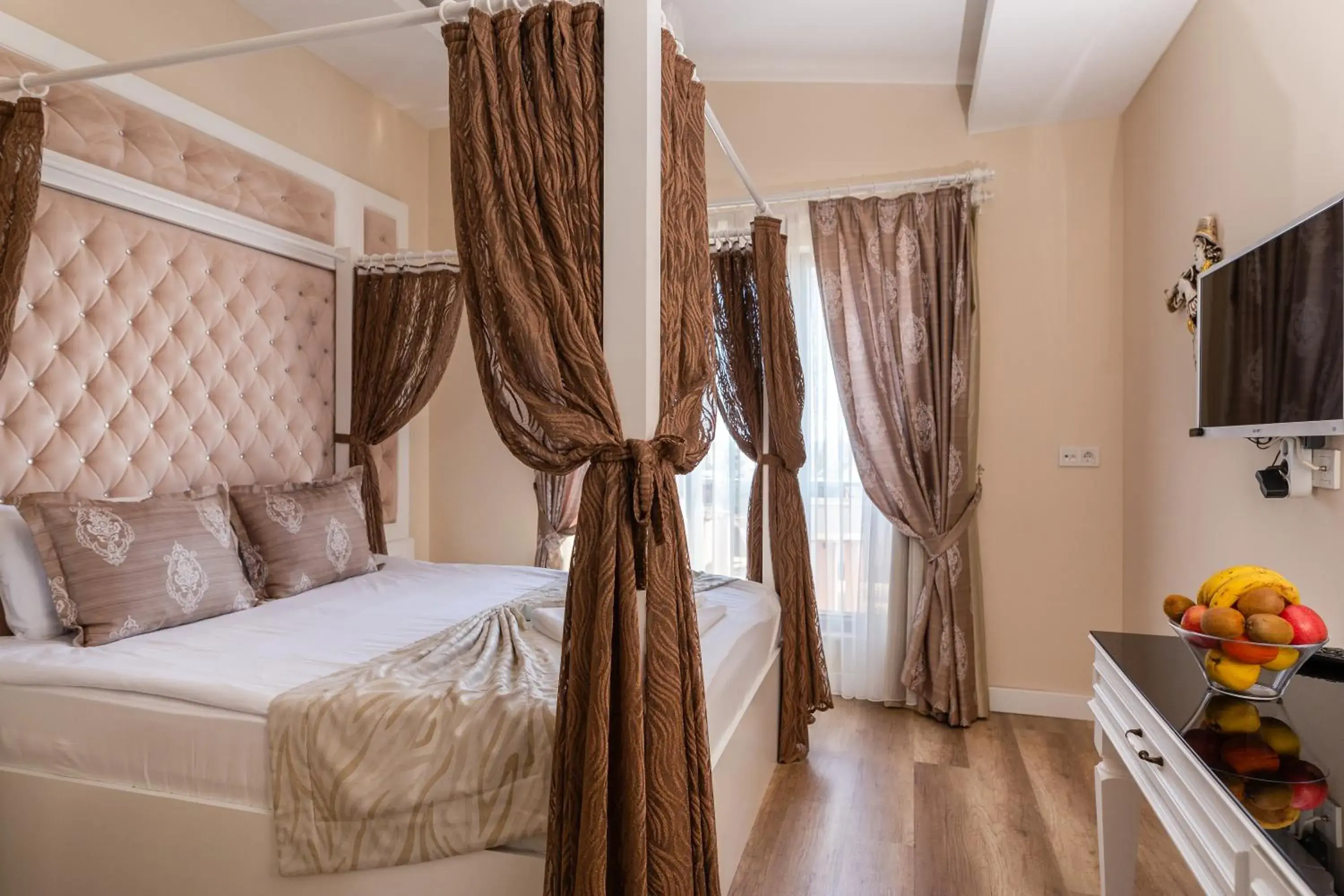 Deluxe Room in Microyal Hotel Deluxe Room in Microyal Hotel