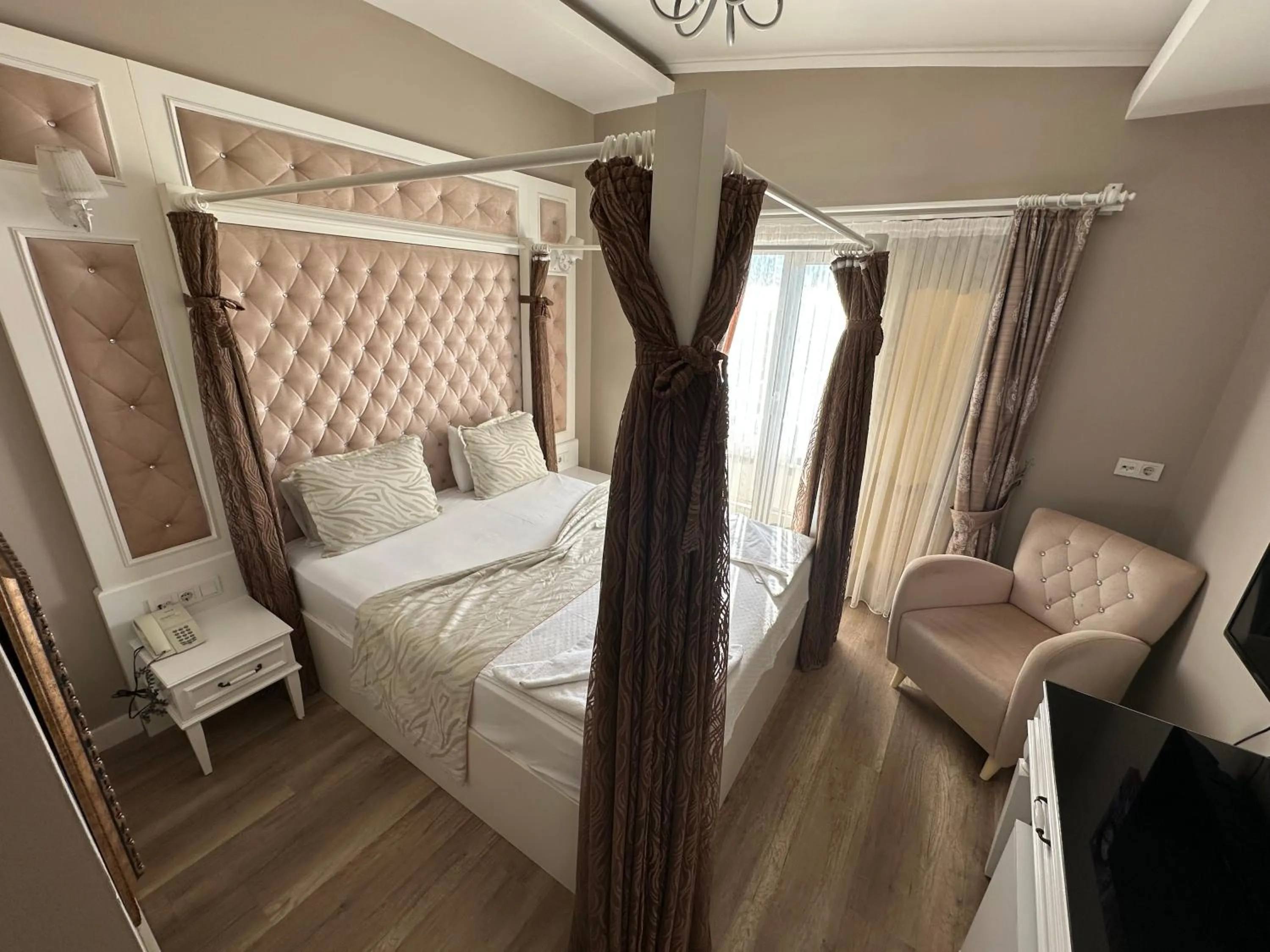 Photo of the whole room, Bed in Microyal Hotel