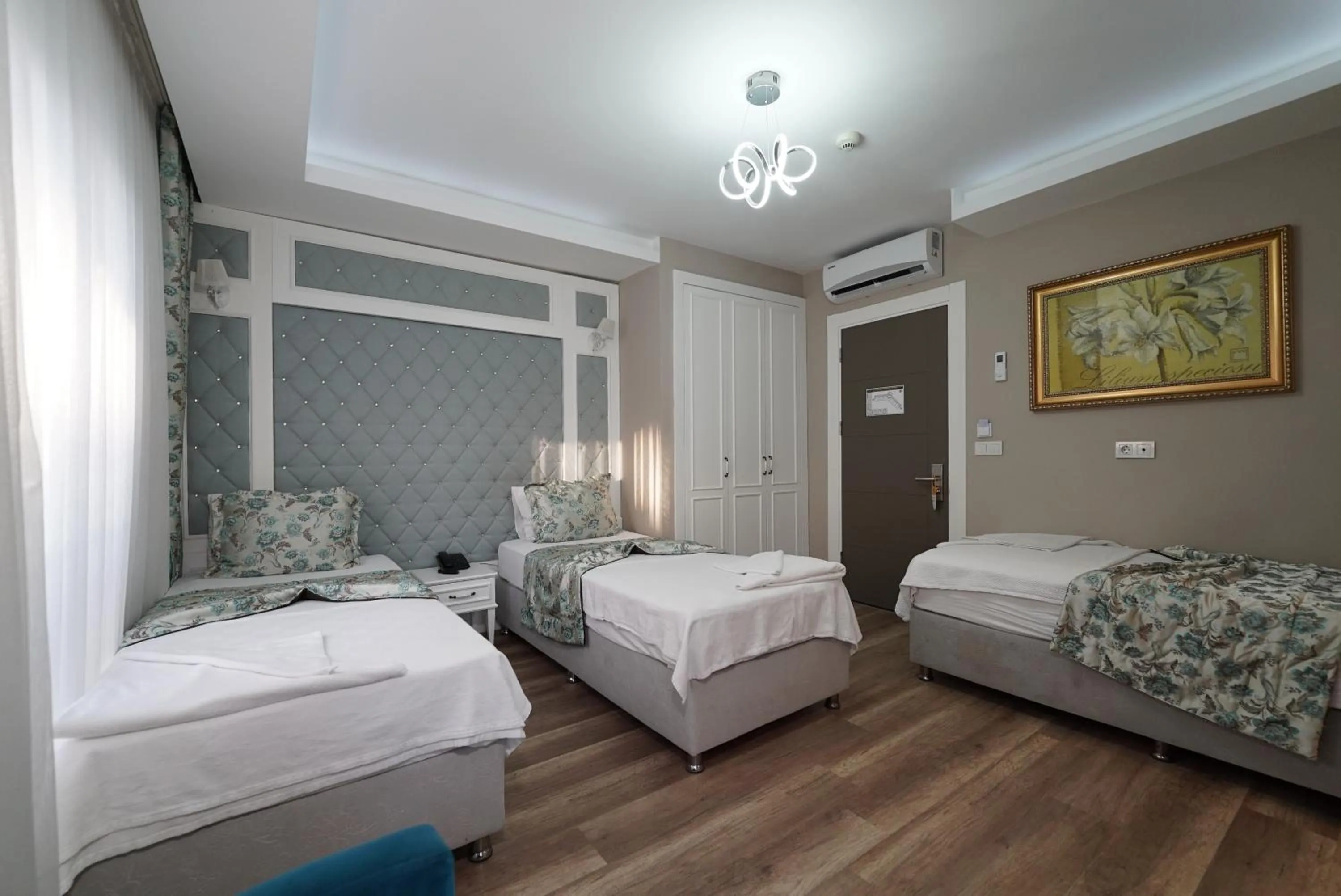 Photo of the whole room, Bed in Microyal Hotel