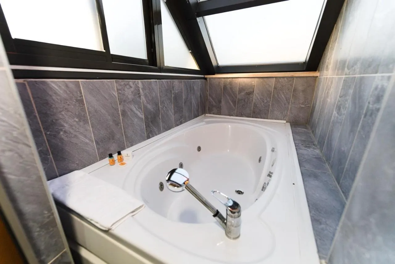 Bath in Microyal Hotel