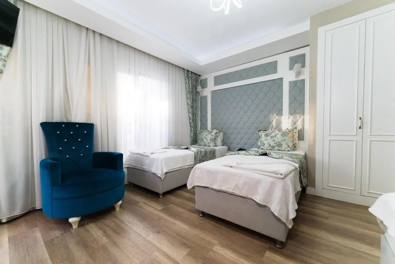 Photo of the whole room, Bed in Microyal Hotel