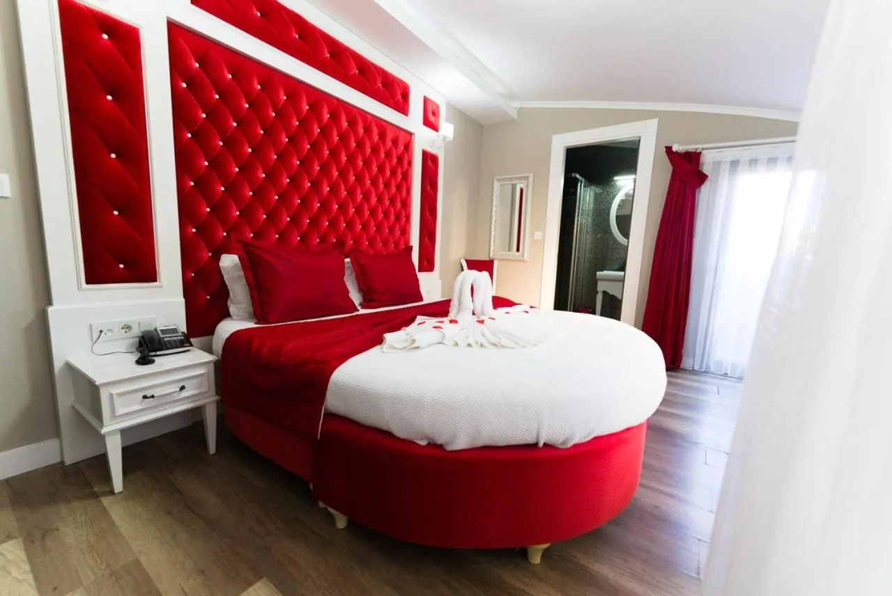 Photo of the whole room, Bed in Microyal Hotel