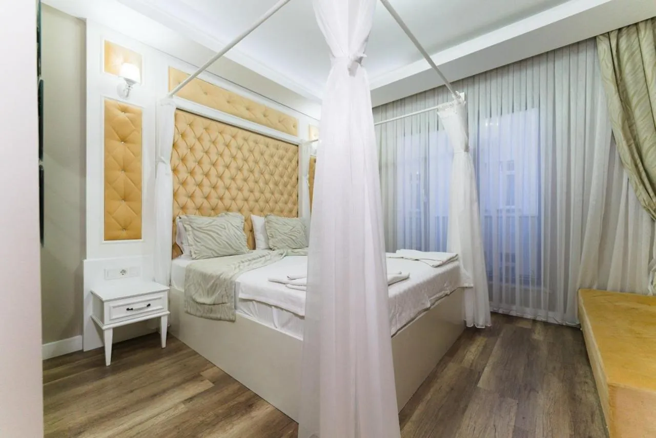 Photo of the whole room, Bed in Microyal Hotel