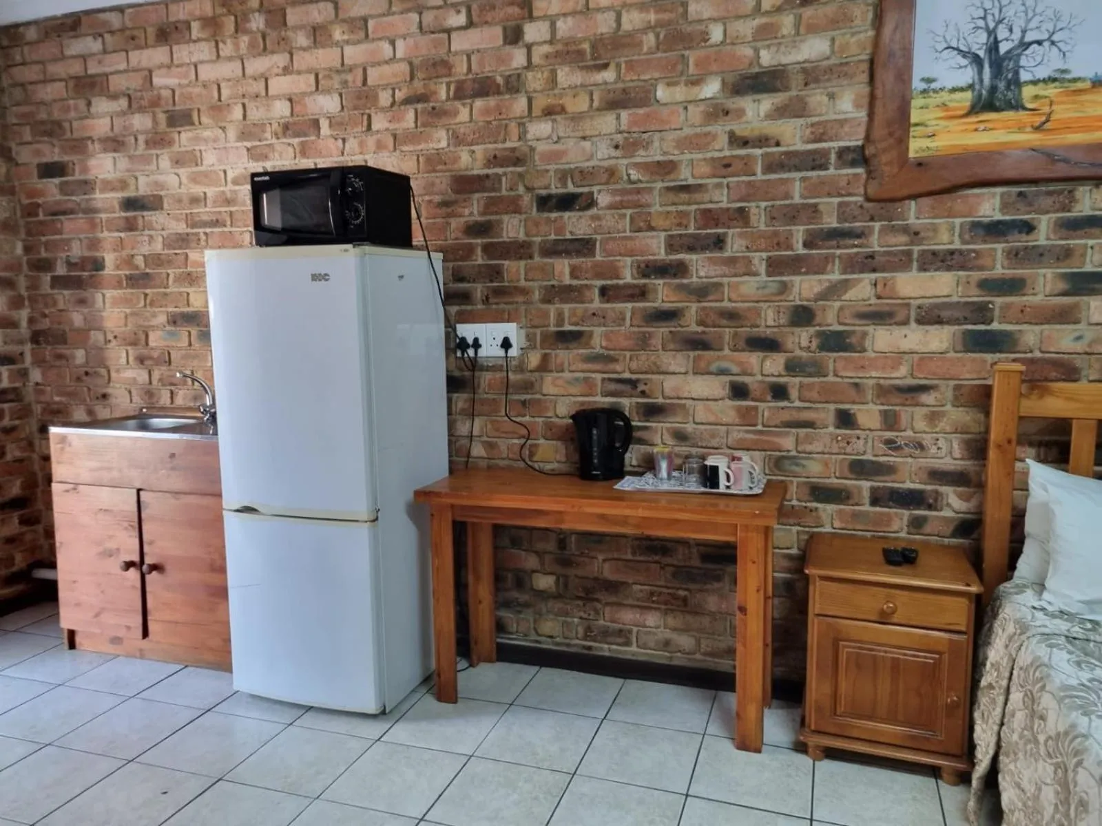 Coffee/tea facilities in Airport Inn Bed and Breakfast