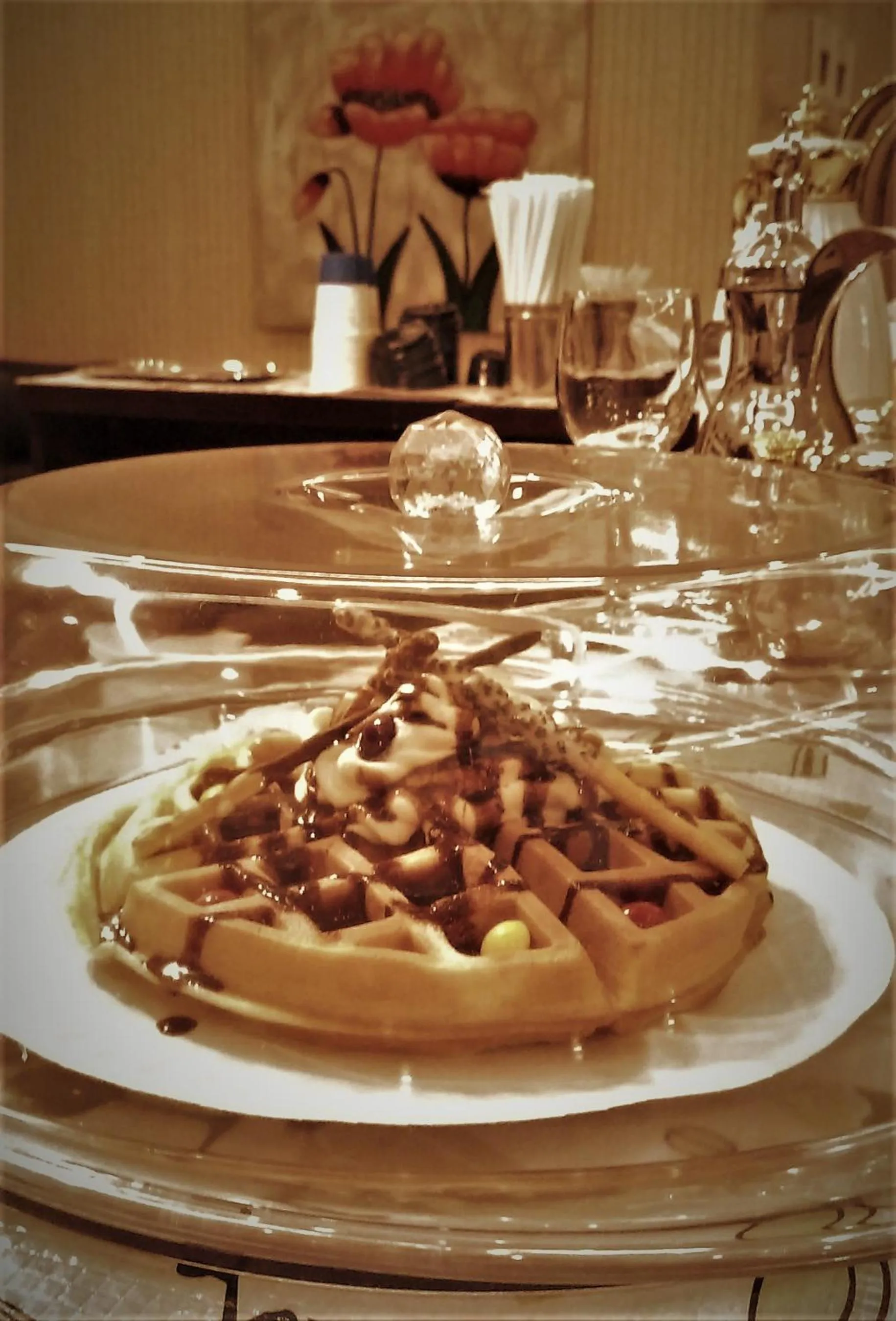 Food and drinks in Aros Al Faisaliah Furnished Units