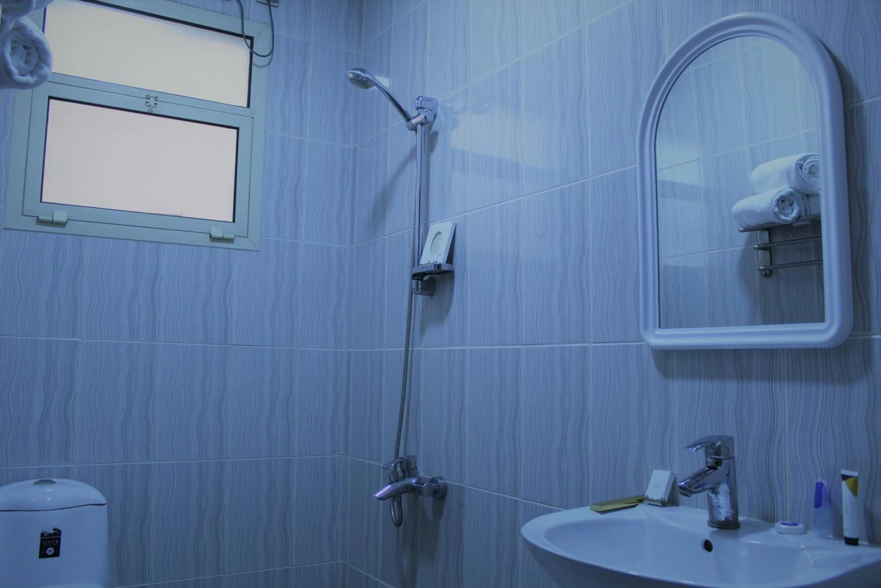 Bathroom in Aros Al Faisaliah Furnished Units