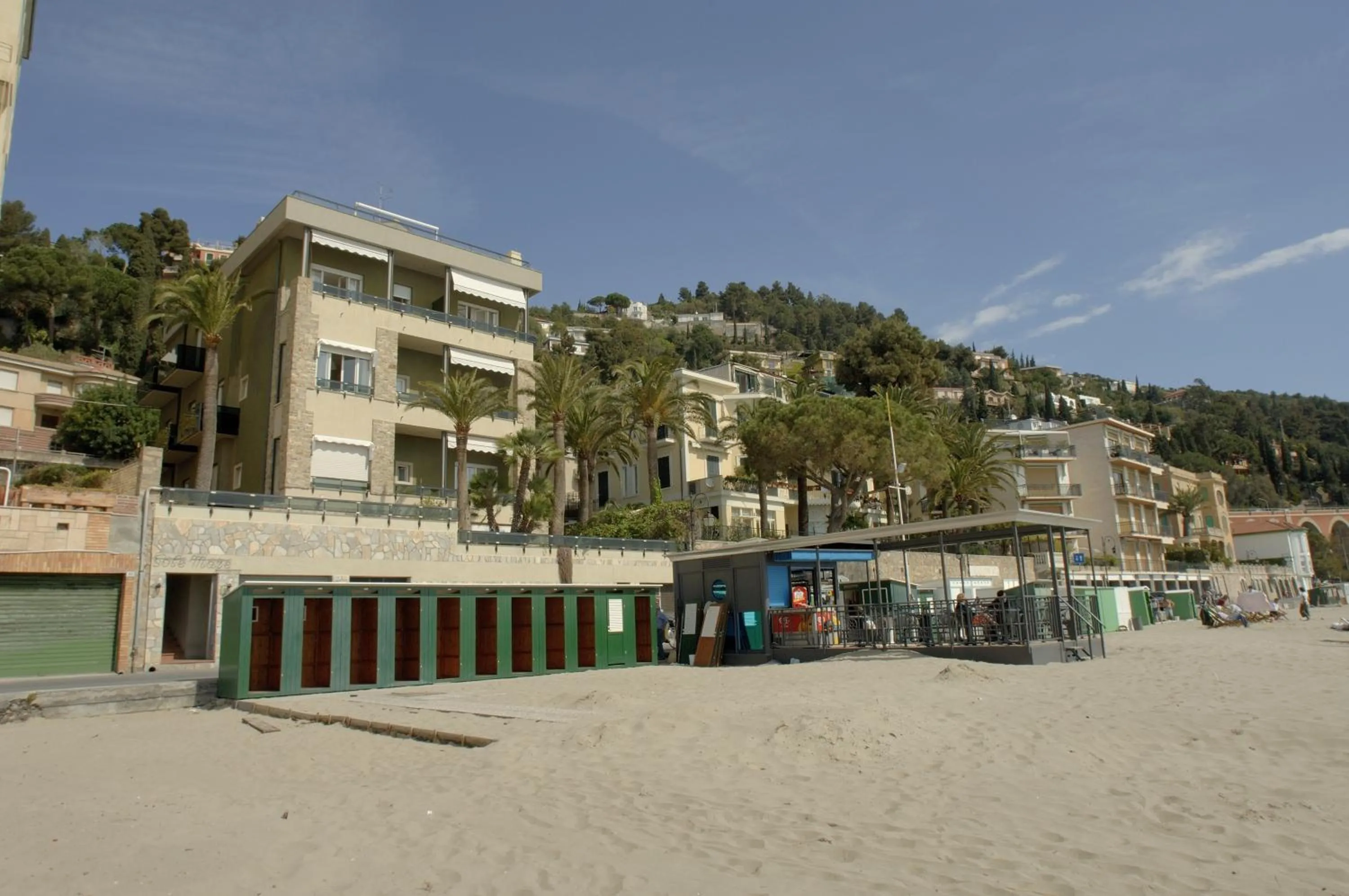 Beach in Residence Sole Mare Alaxi Hotels