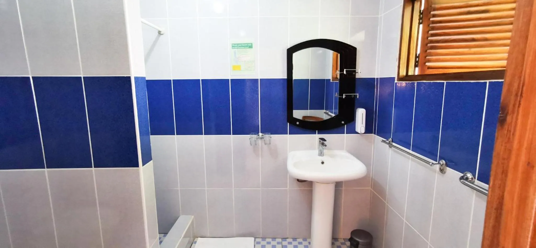 Bathroom in Bernique Guesthouse