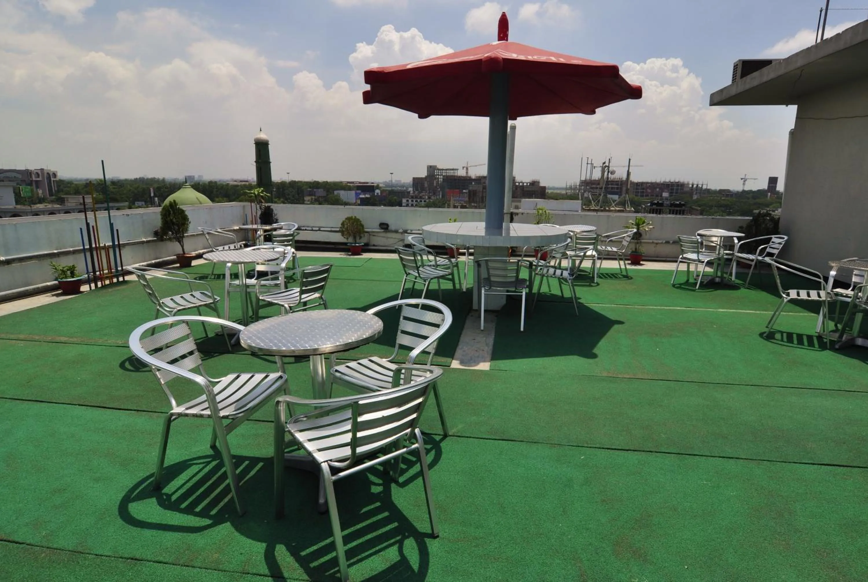 Day in Holiday Xpress