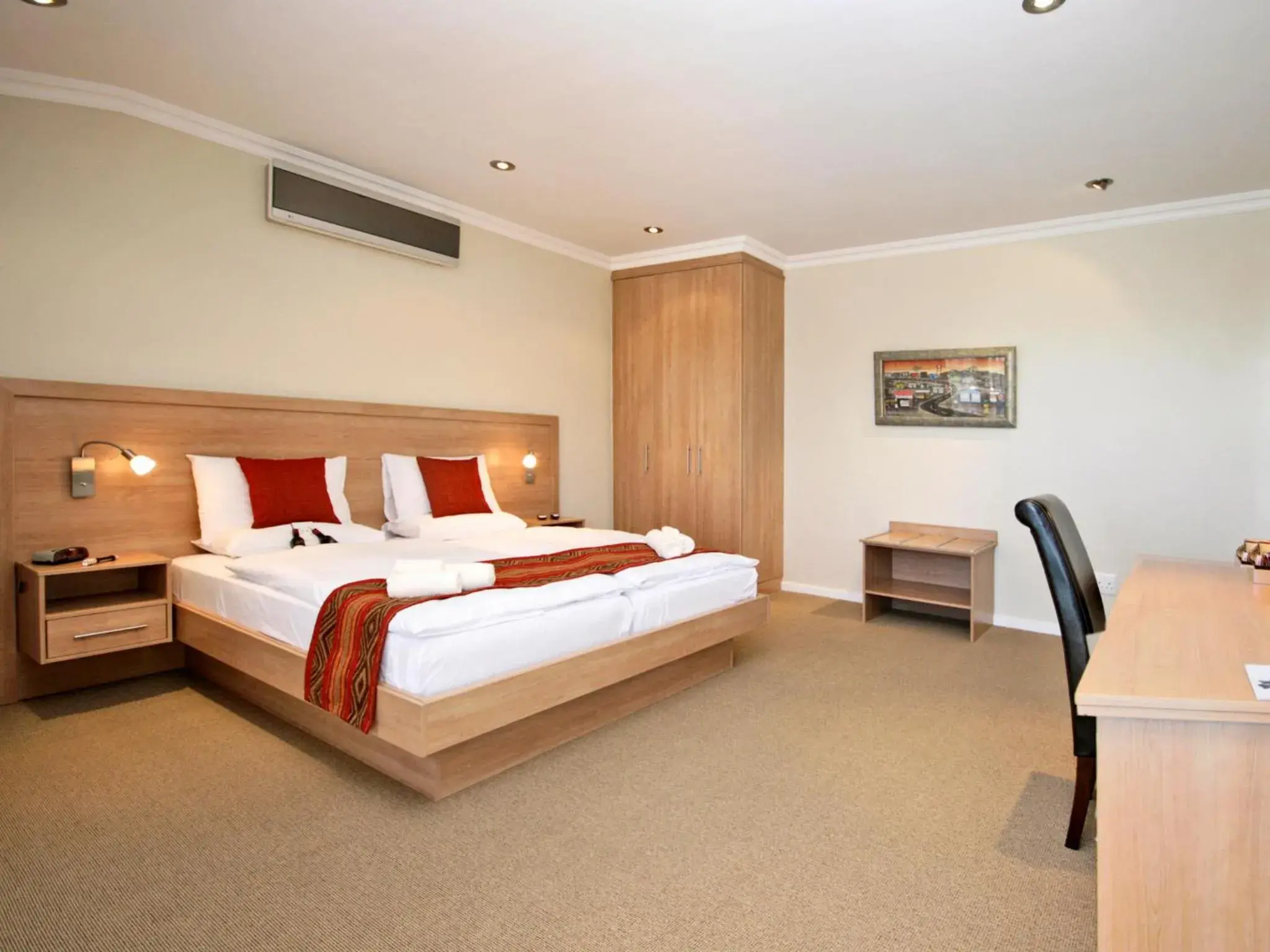 Double Room - single occupancy in Hajos Lodge Double Room - single occupancy in Hajos Lodge