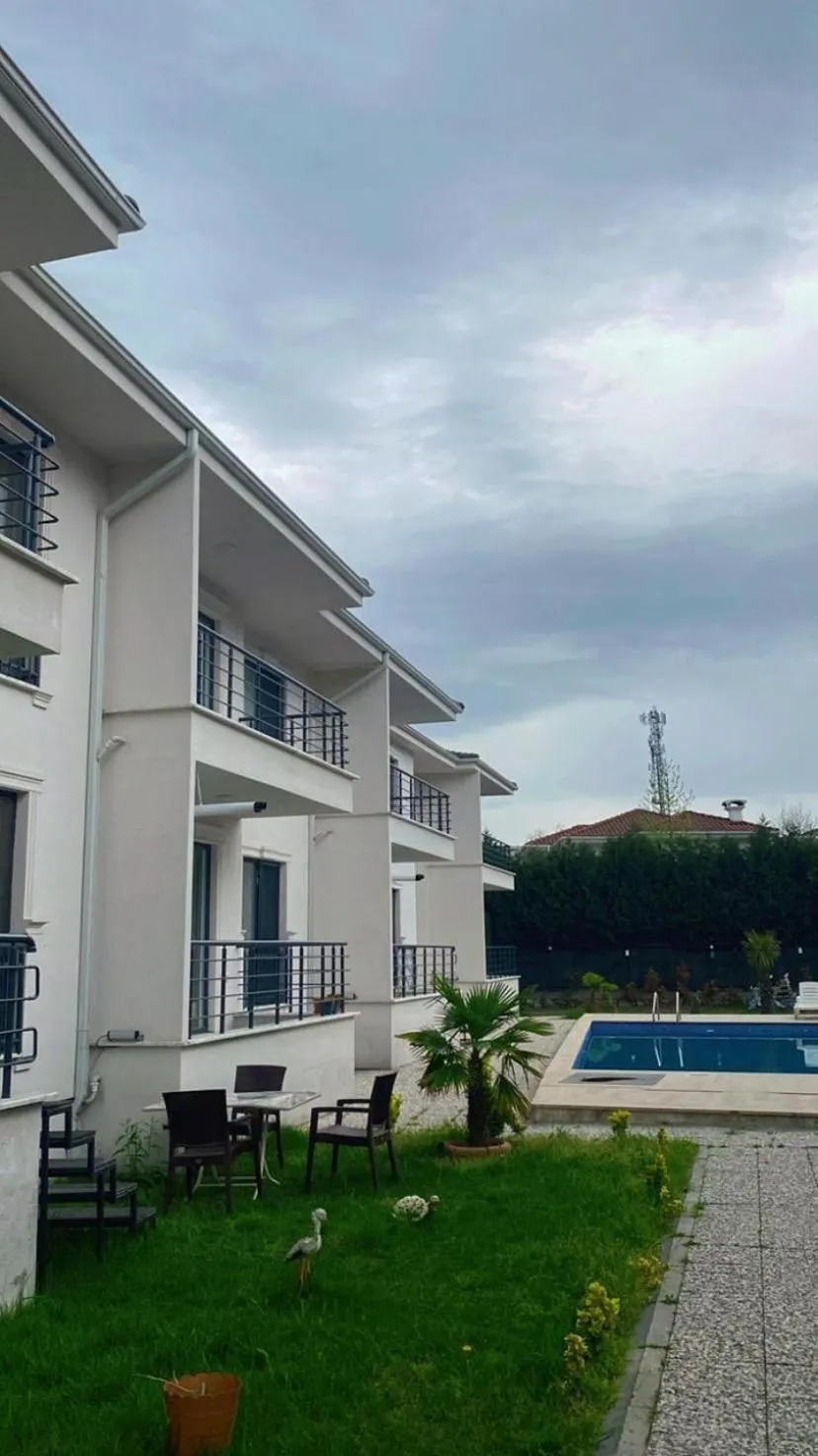 Garden view in Sapanca Gönül Sofram Hotel & Bungalow & Villas