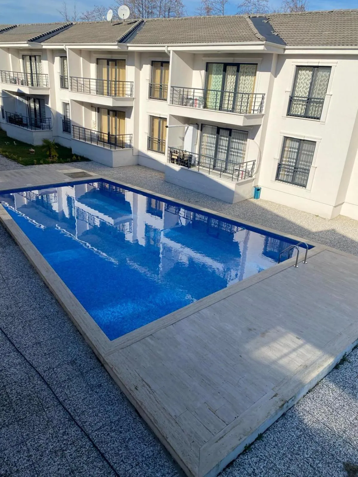 Swimming pool in Sapanca Gönül Sofram Hotel & Bungalow & Villas