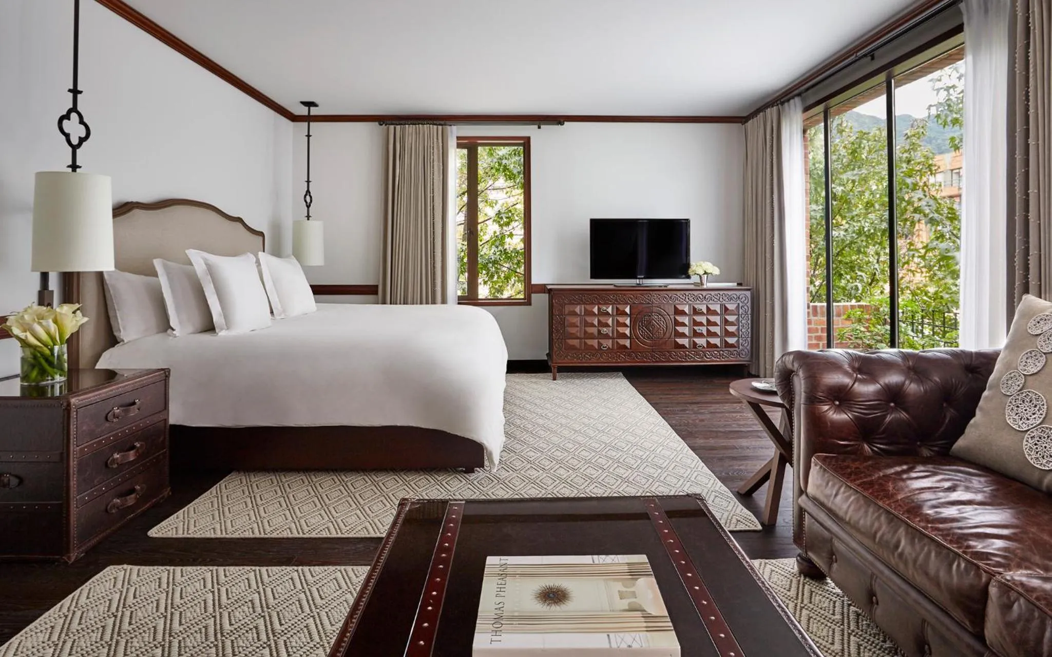 Photo of the whole room, Bed in Four Seasons Hotel Casa Medina Bogota