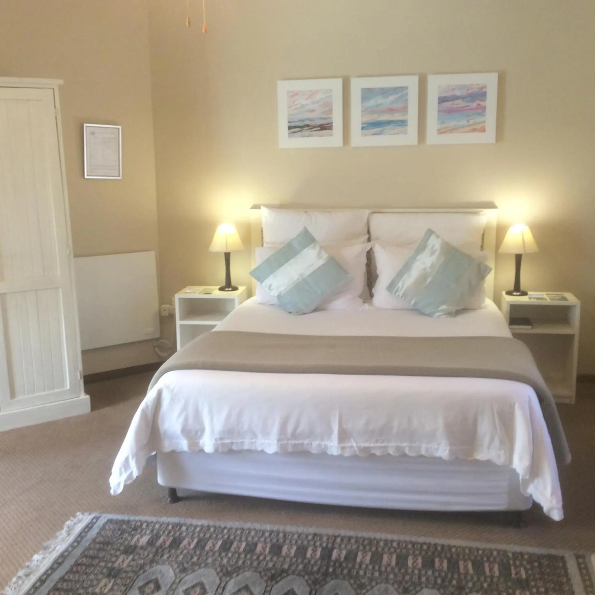 Photo of the whole room, Bed in Baleia Guest Lodge