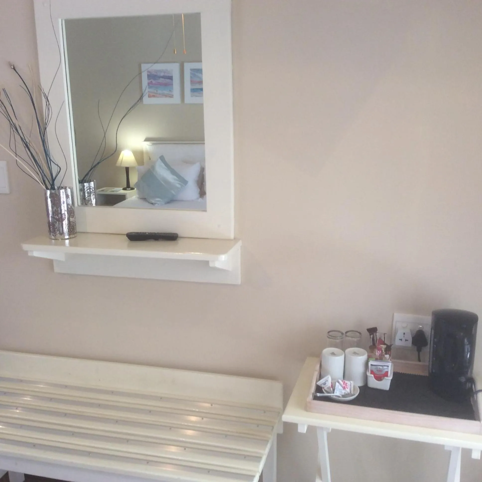 Coffee/tea facilities, Bed in Baleia Guest Lodge