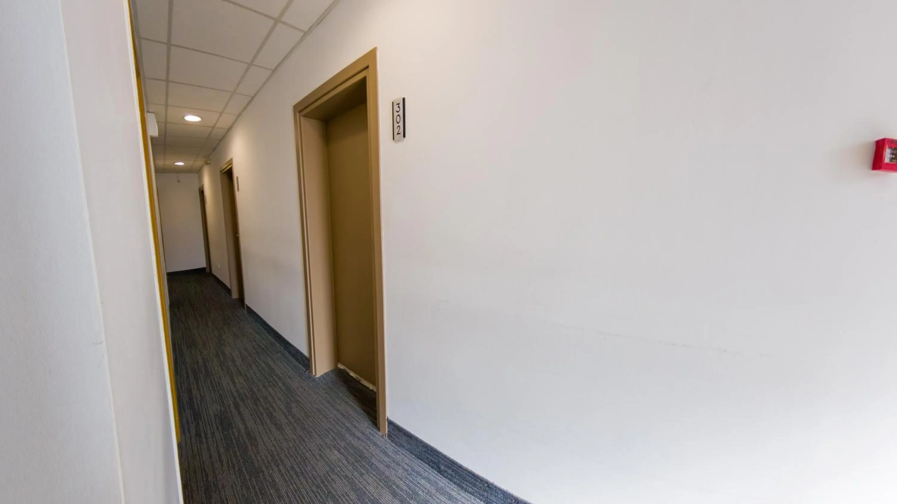 Property building in Kiani Akti