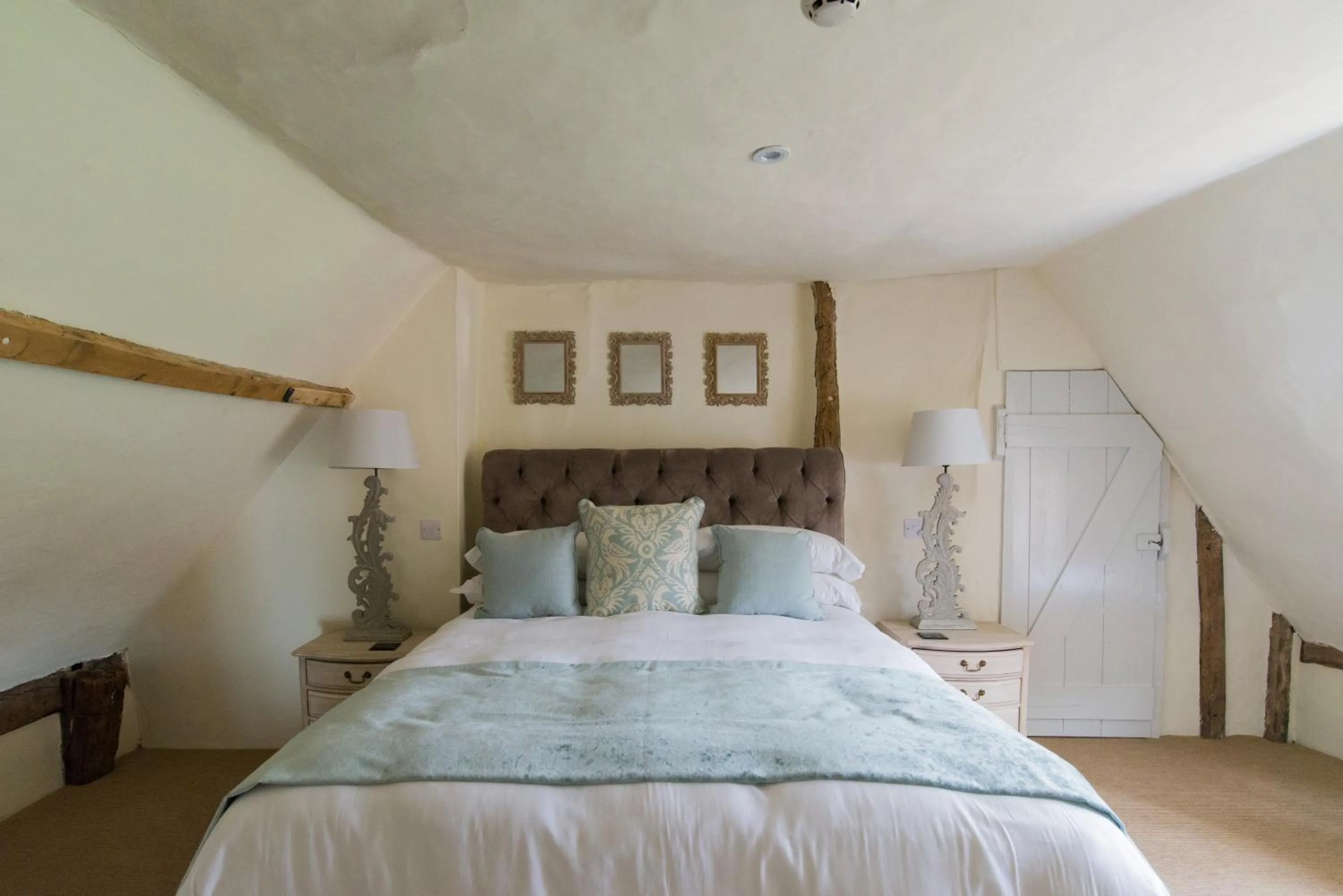 Bed in Kings Head Bawburgh