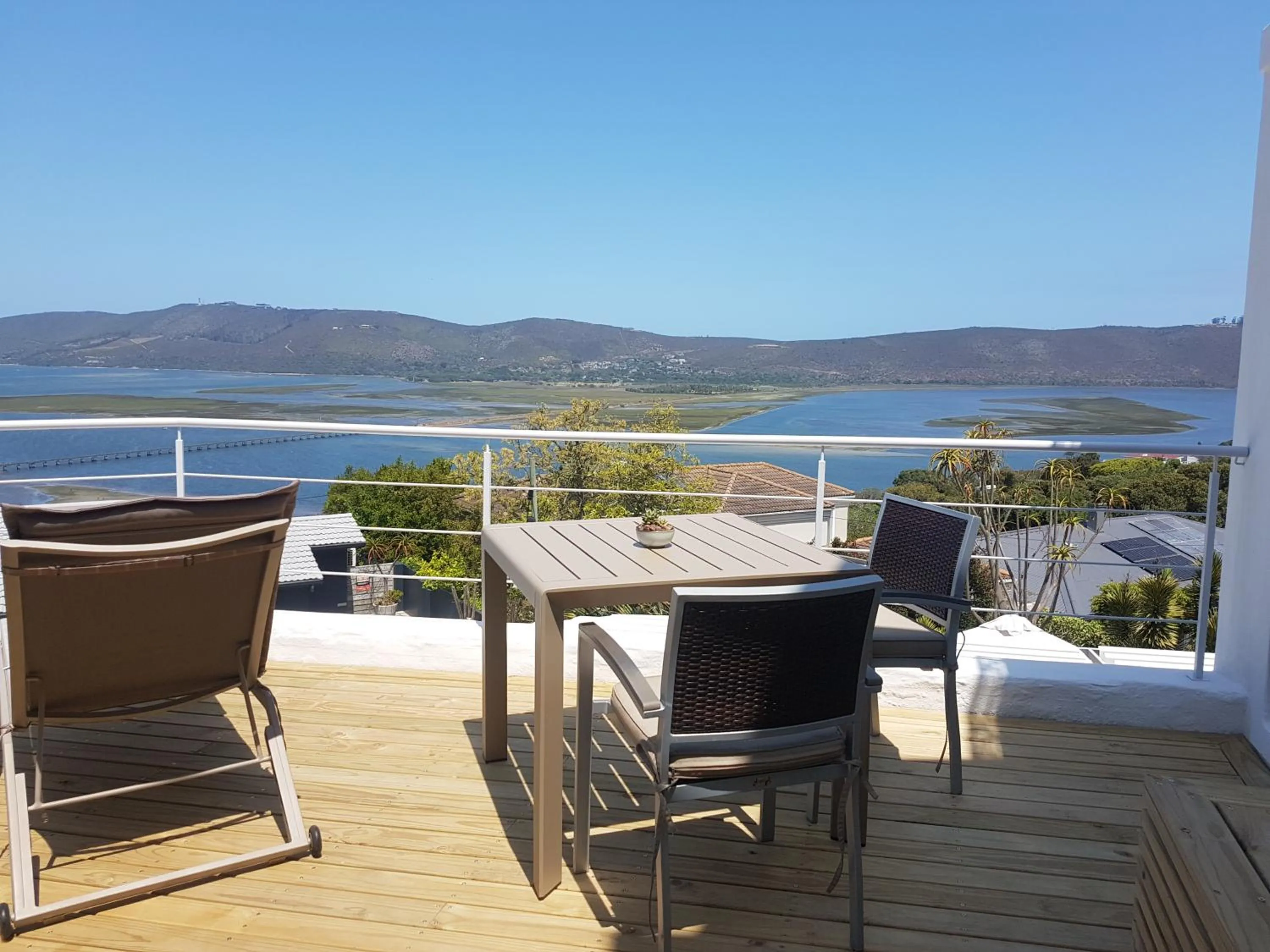 Villa Afrikana Guest Suites by Knysna Paradise Collection