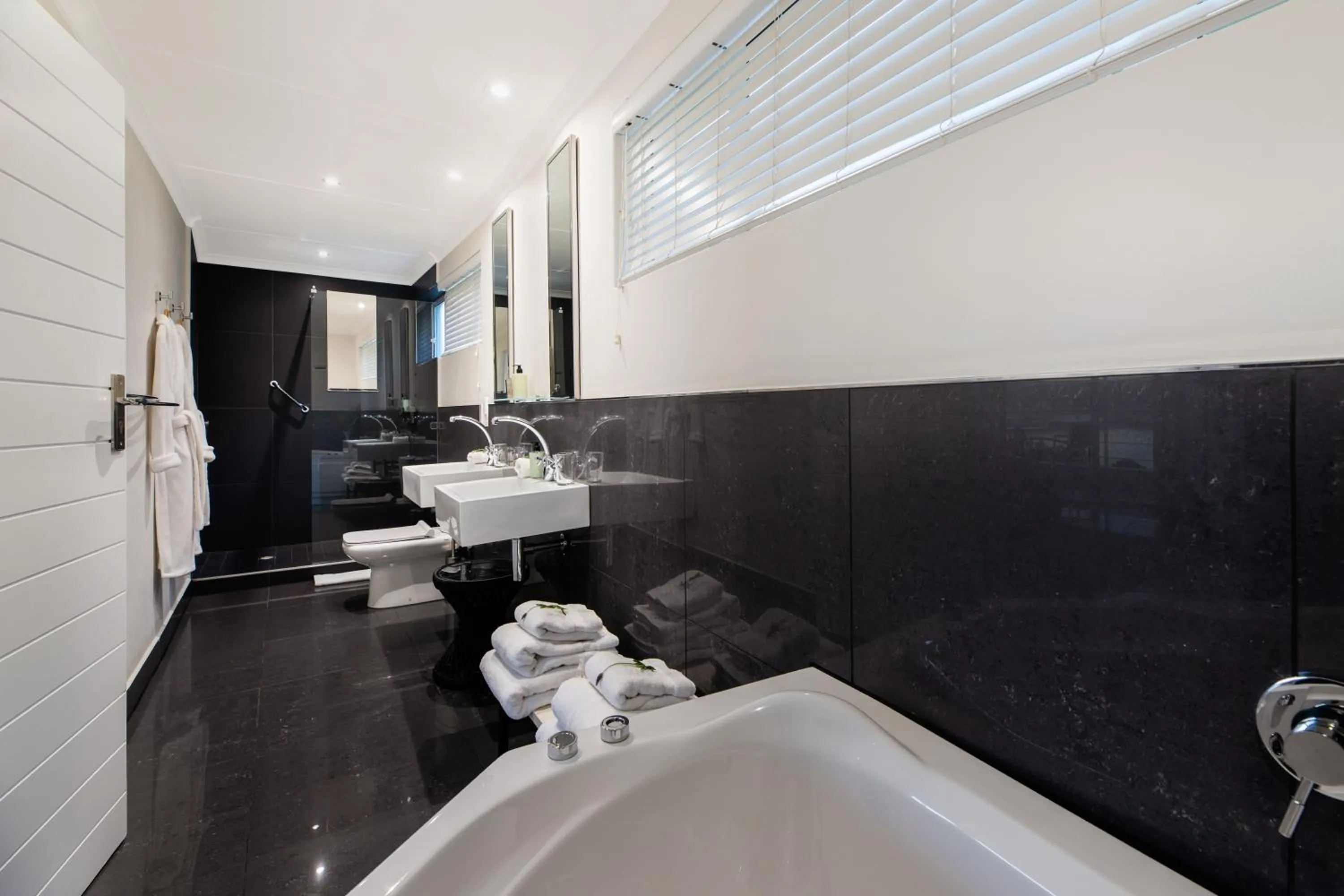 Villa Afrikana Guest Suites by Knysna Paradise Collection