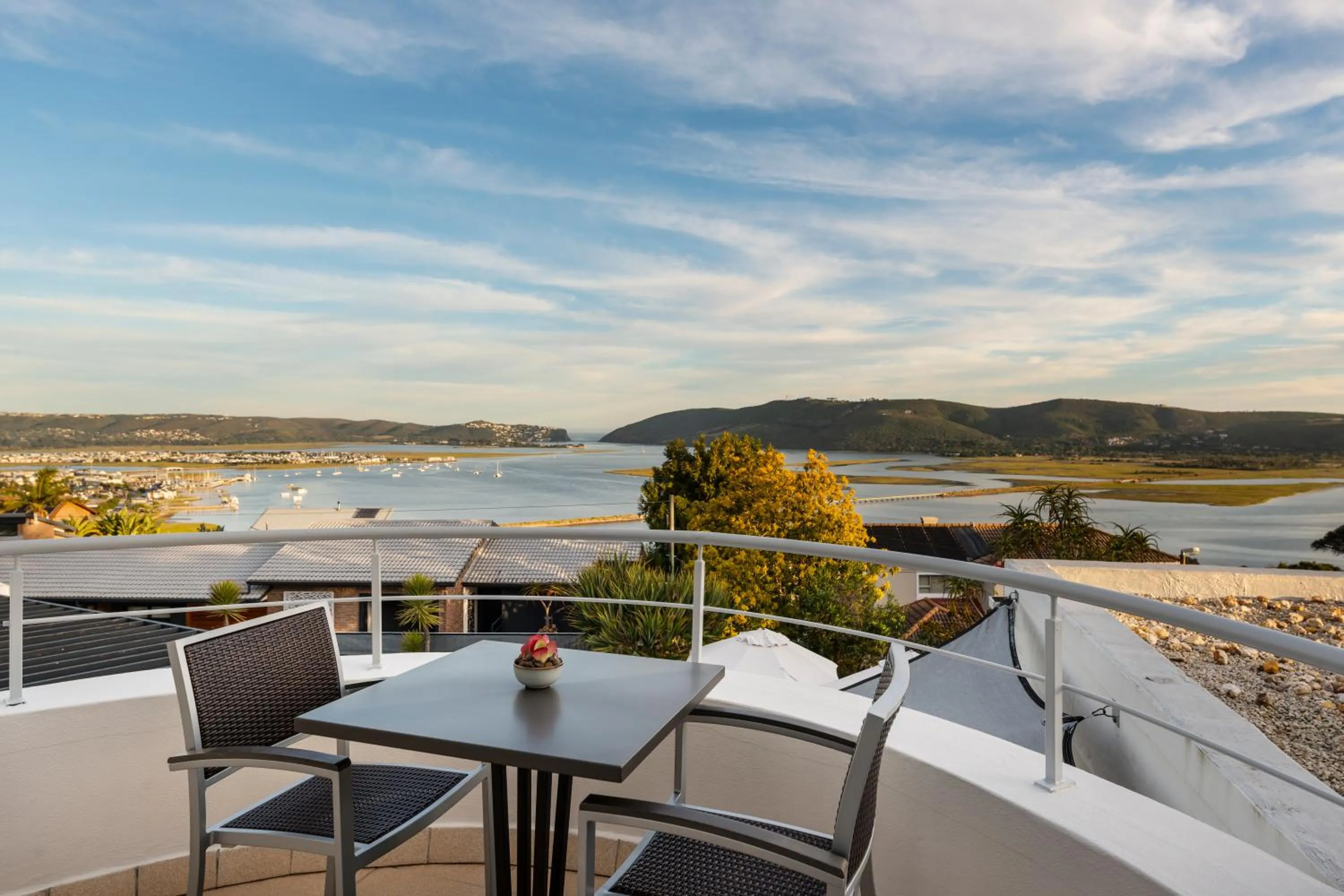 Villa Afrikana Guest Suites by Knysna Paradise Collection