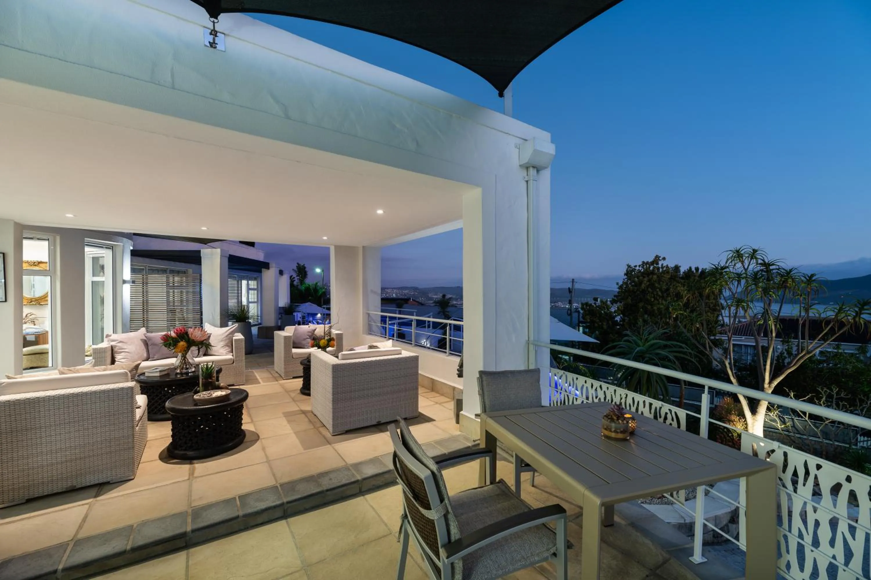 Villa Afrikana Guest Suites by Knysna Paradise Collection