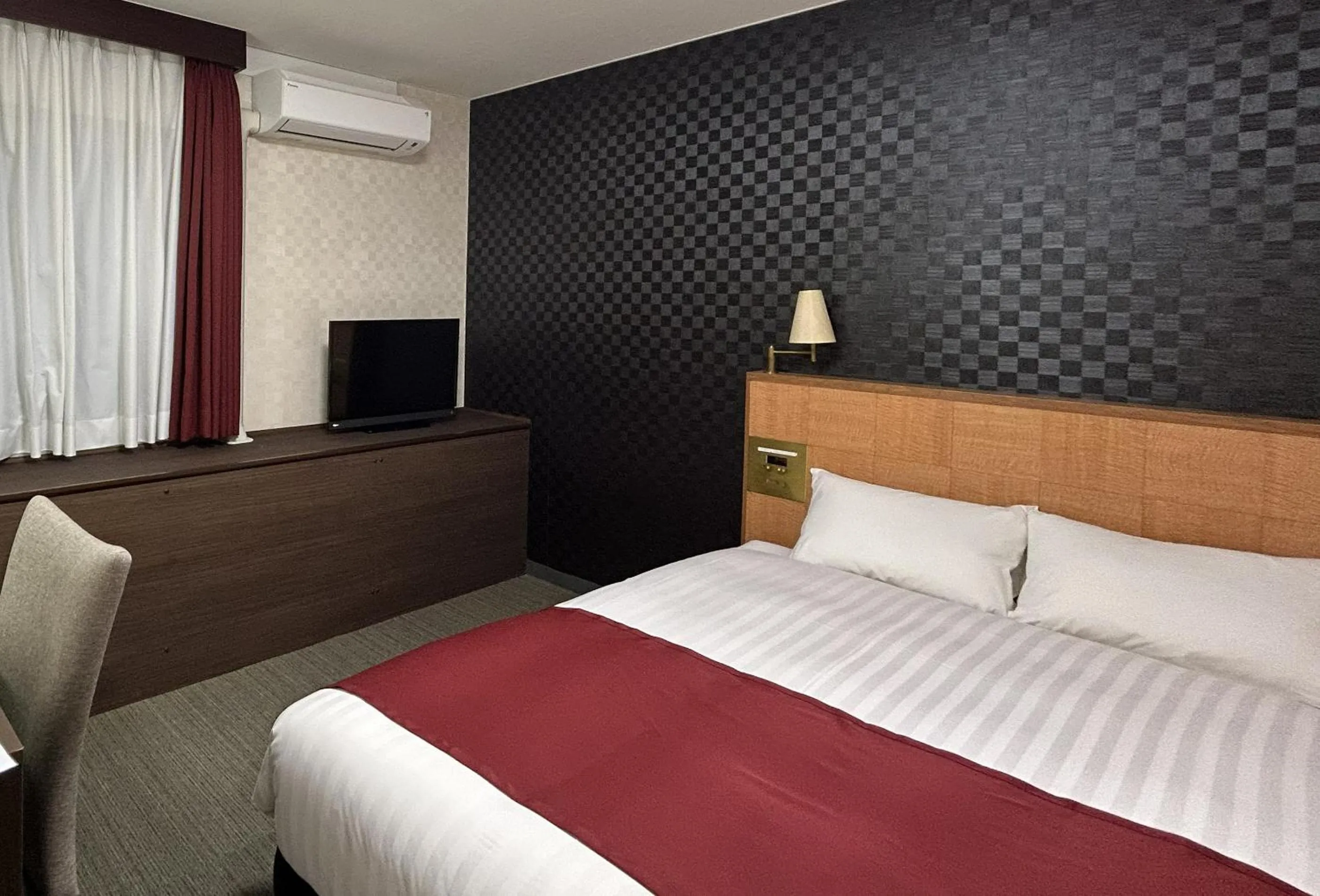 Bed in Pioland Hotel