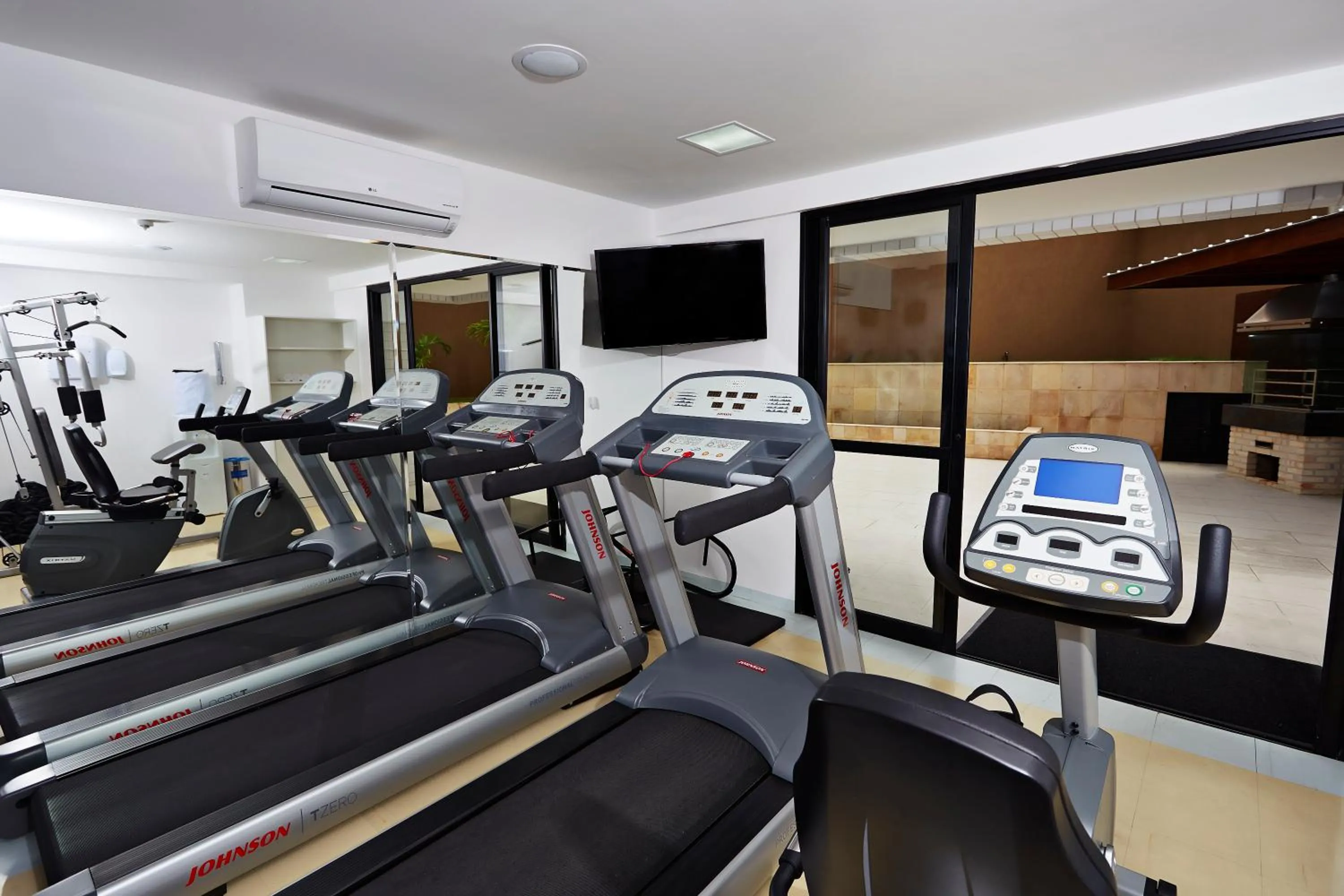 Fitness centre/facilities in Comfort Hotel & Suites Natal